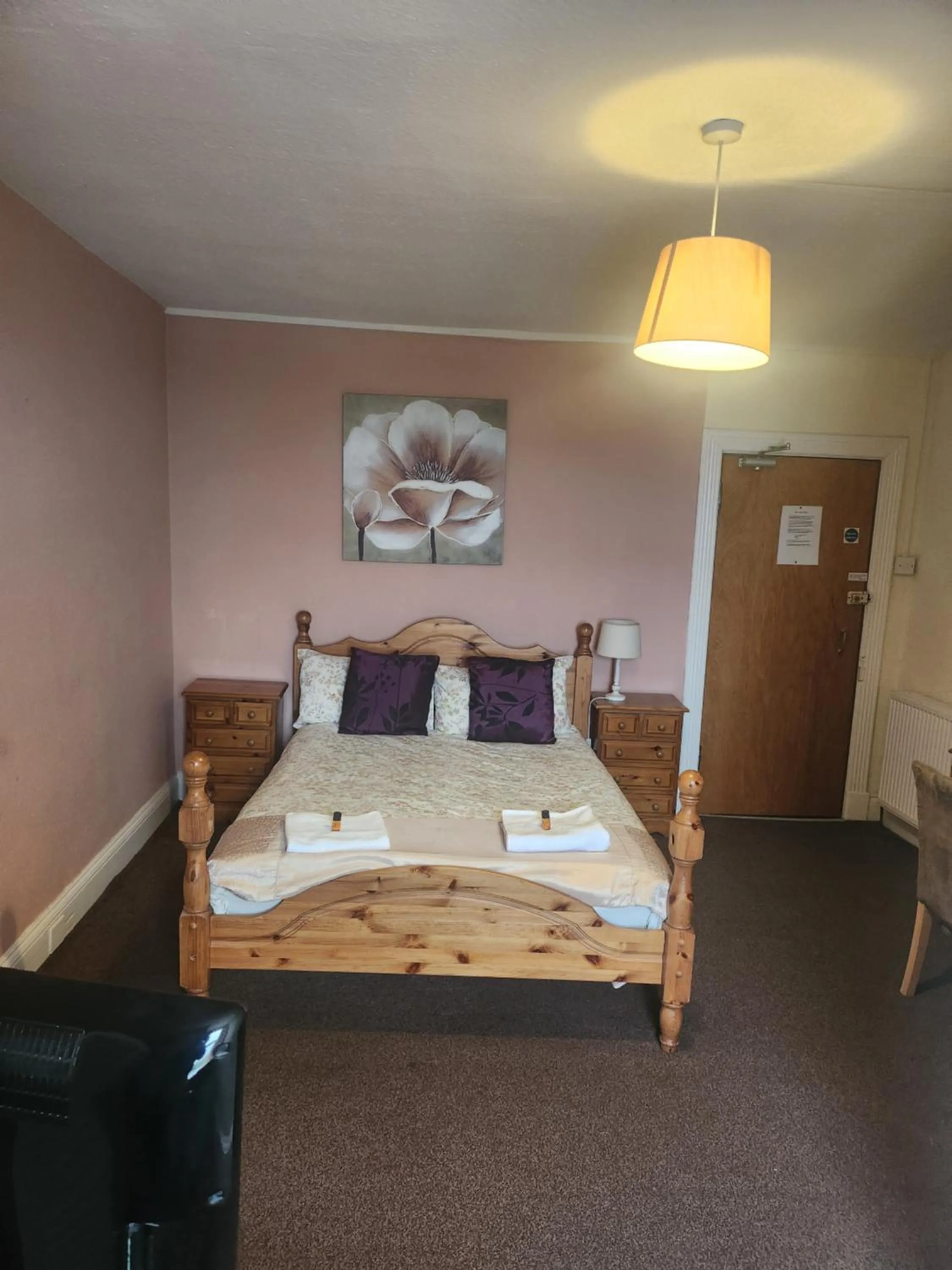 Bed in LSO Guest House