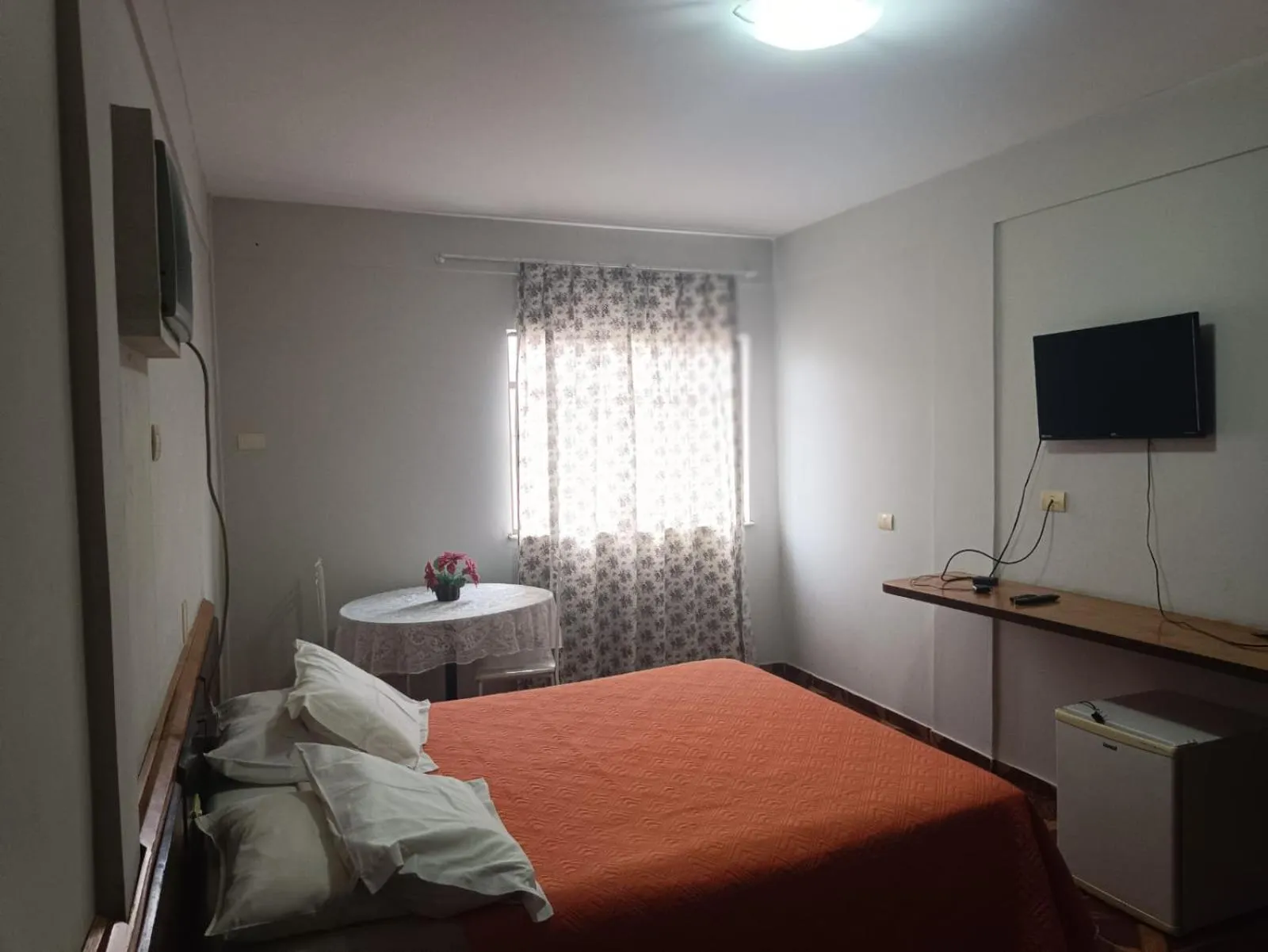 Nearby landmark, Bed in Gutemberg Palace Hotel