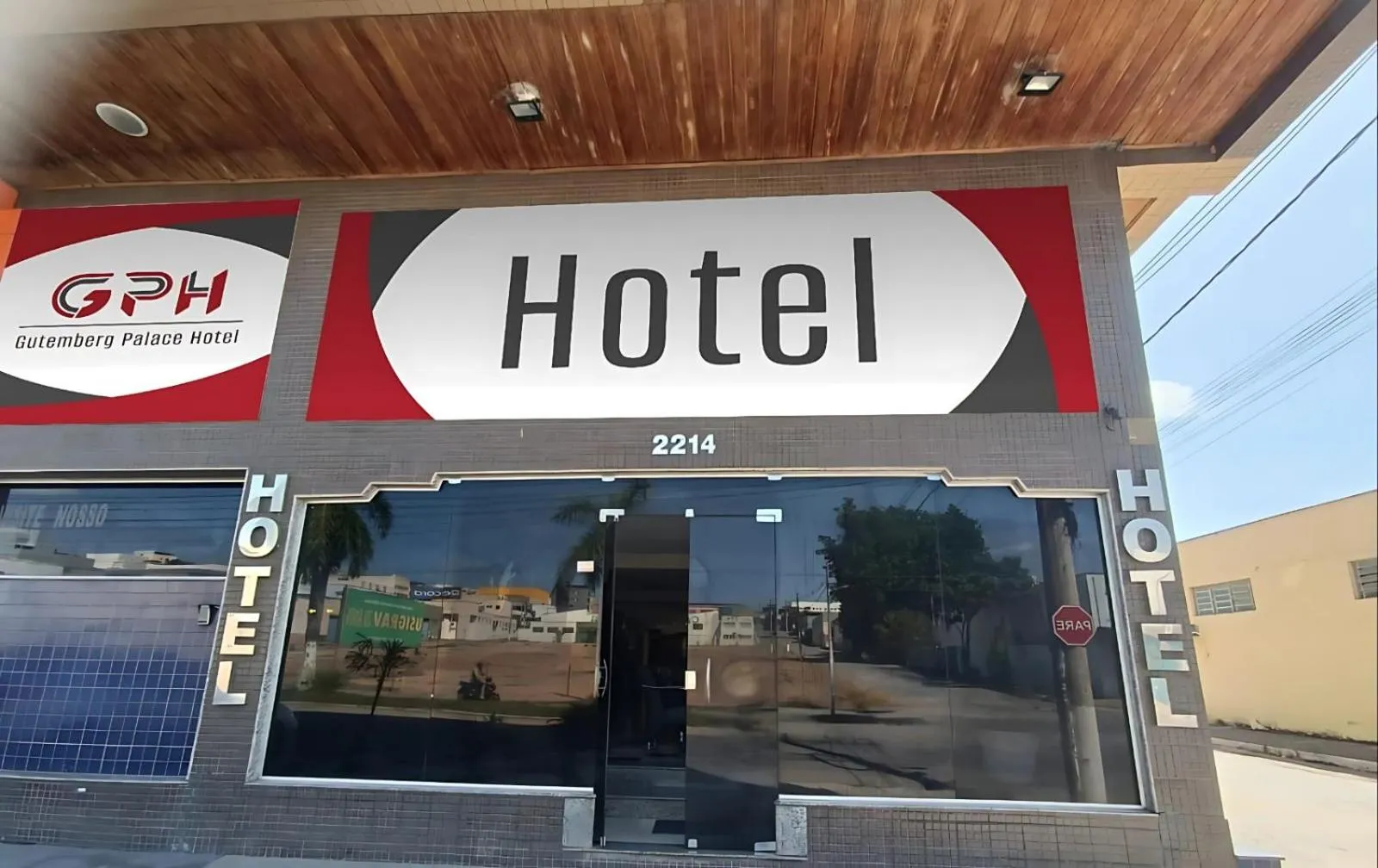 Day in Gutemberg Palace Hotel