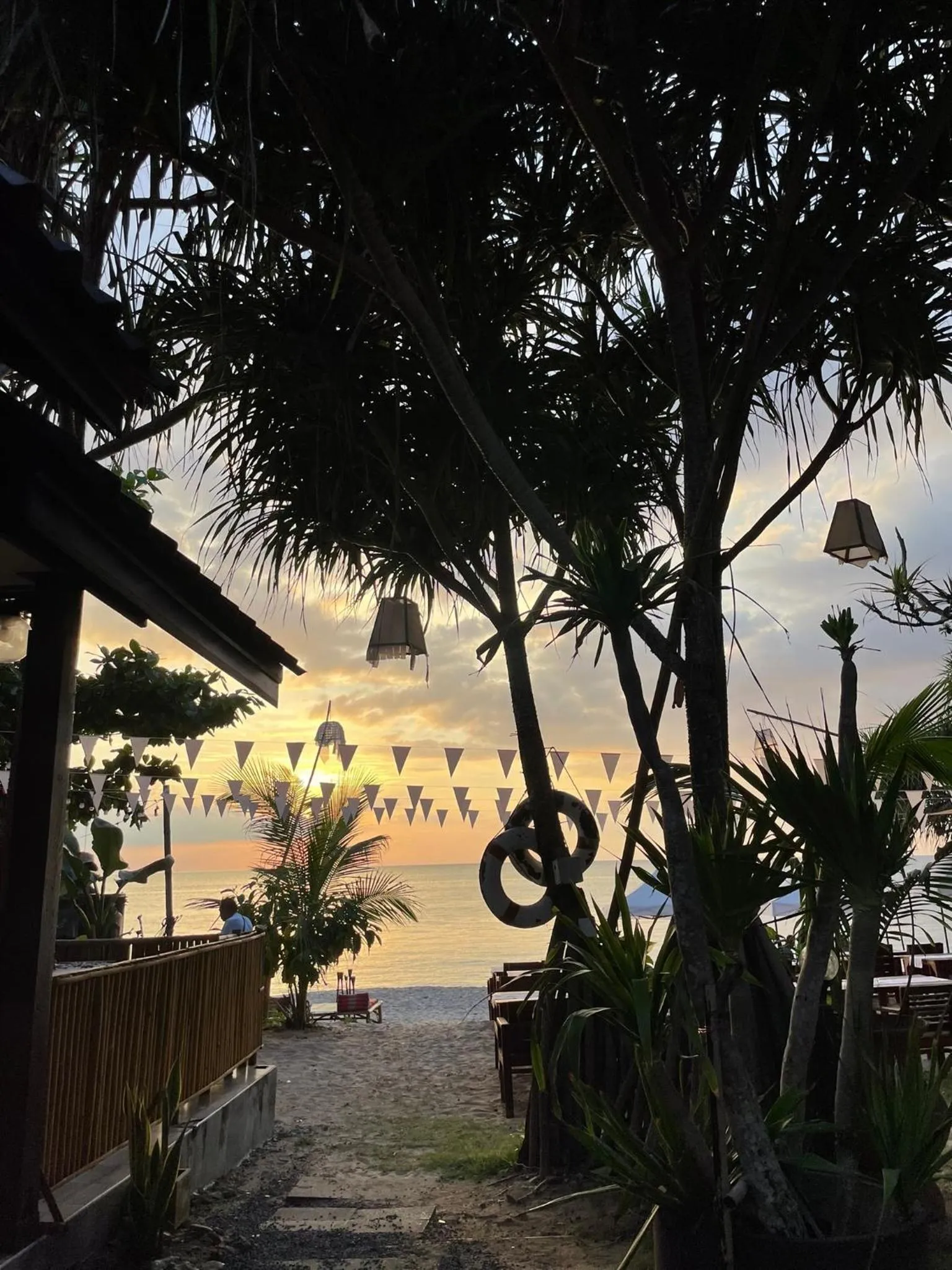 New Harrys Sunset Resort - Klong Nin Beach
