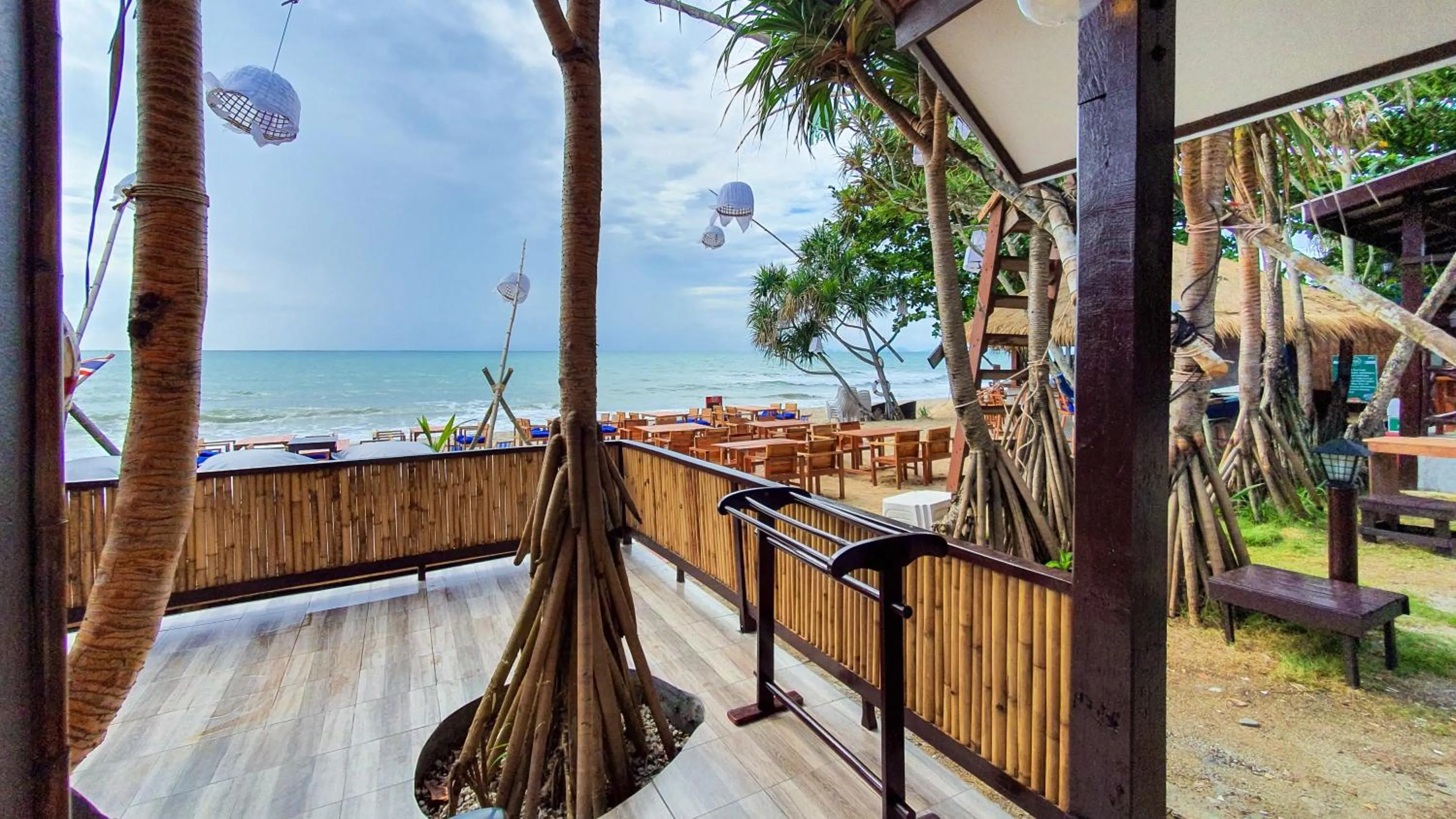 New Harrys Sunset Resort - Klong Nin Beach