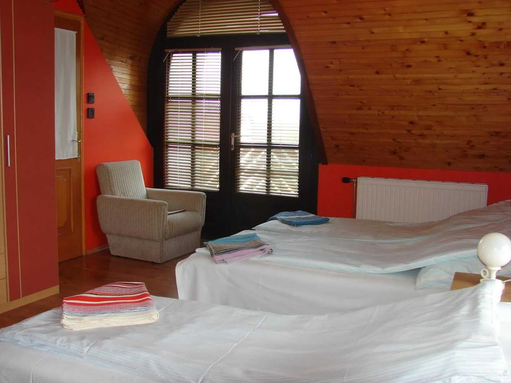 Day, Bed in Napfény villa