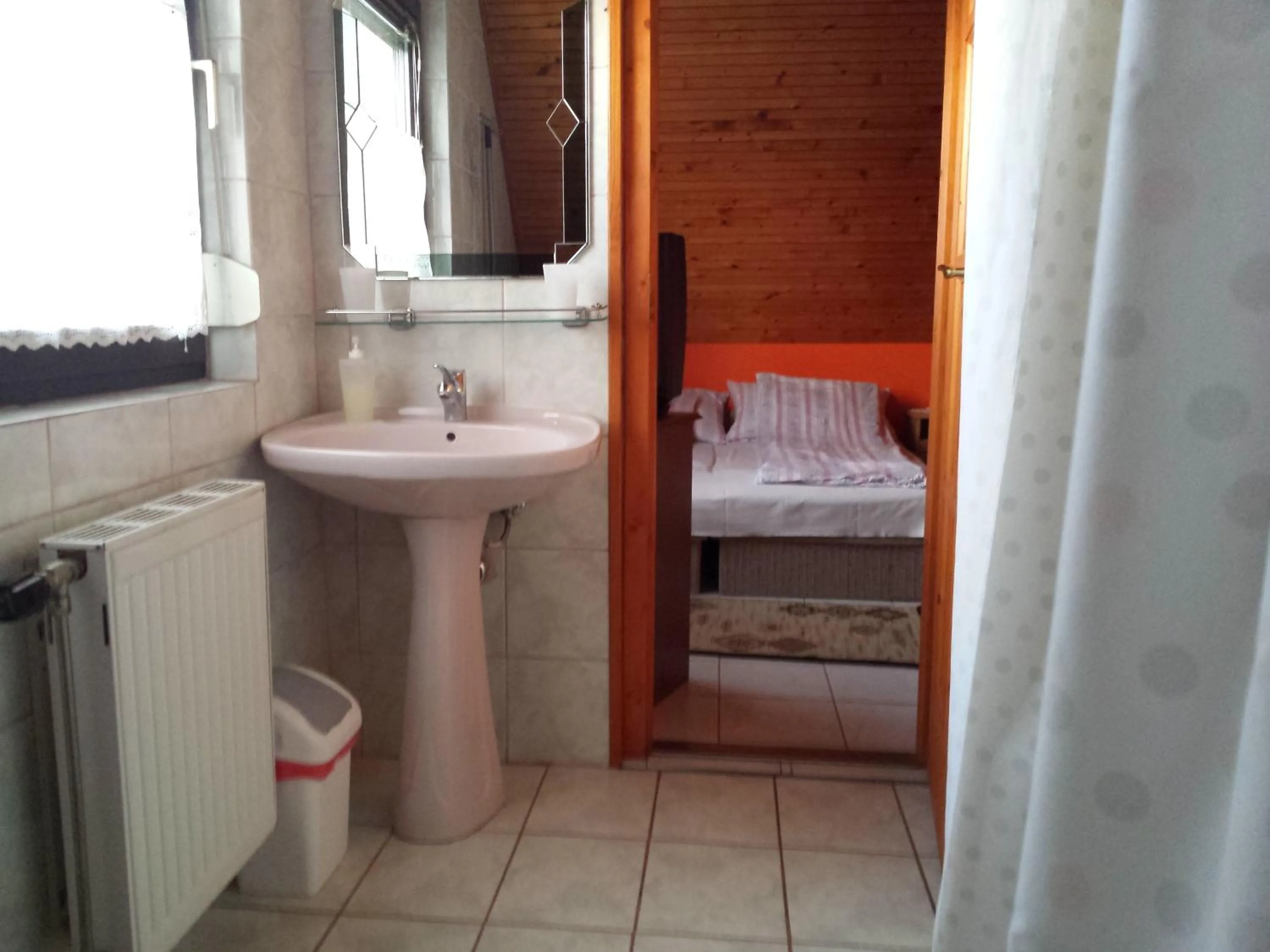 Bathroom, Bed in Napfény villa