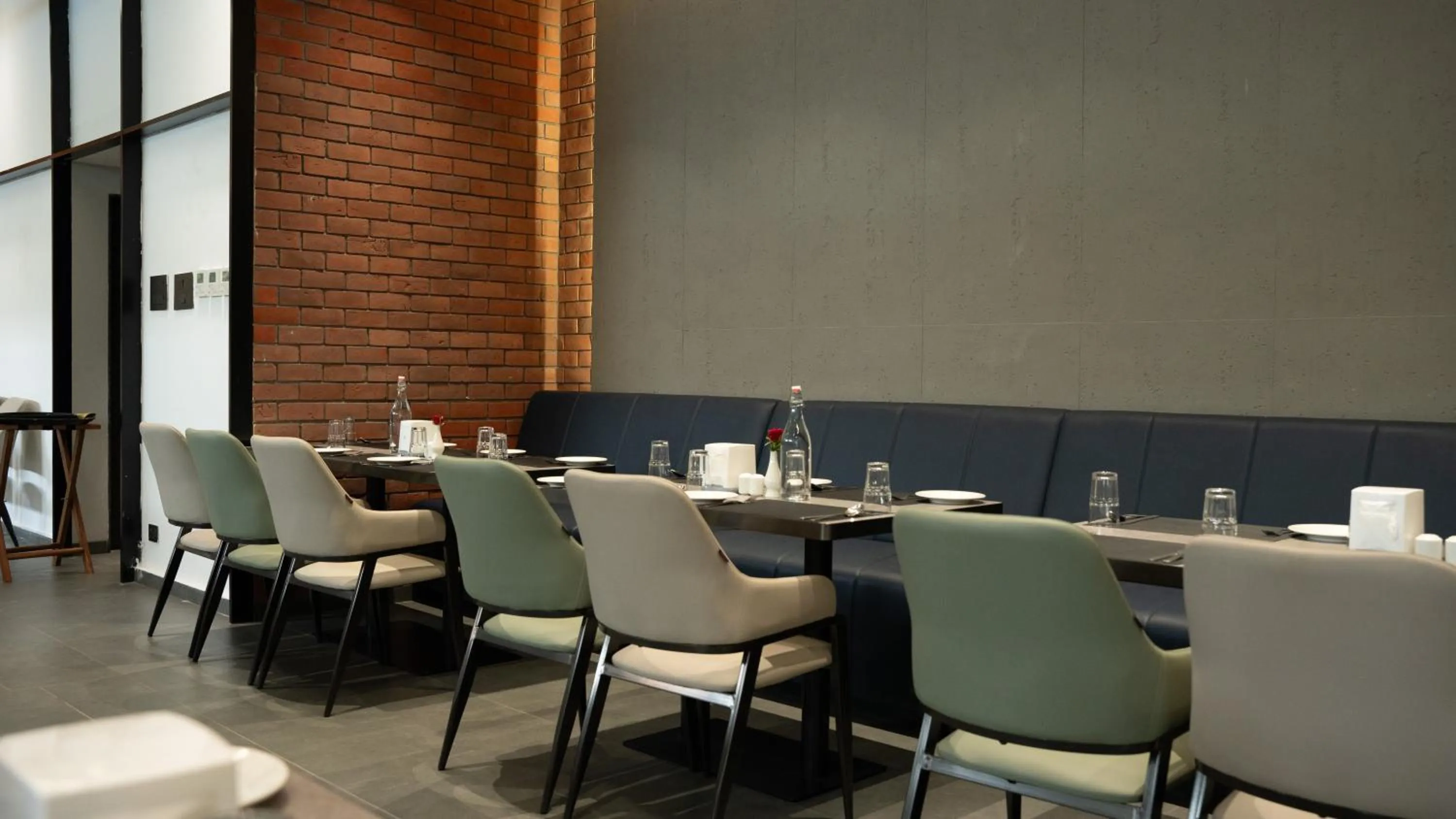 Restaurant/places to eat in Zip By Spree Hotels Chinchwad