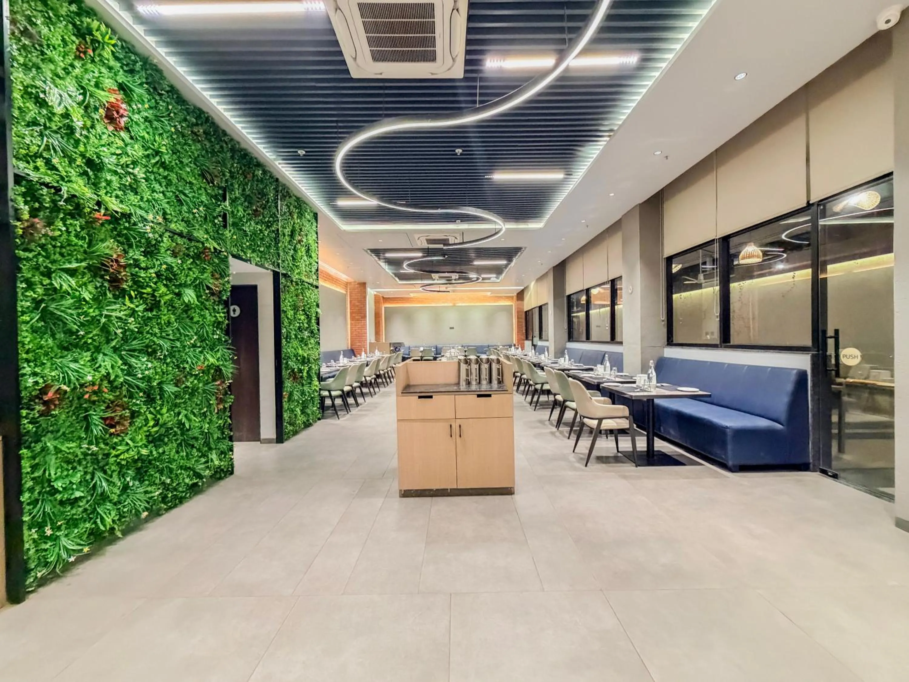 Restaurant/places to eat in Zip By Spree Hotels Chinchwad