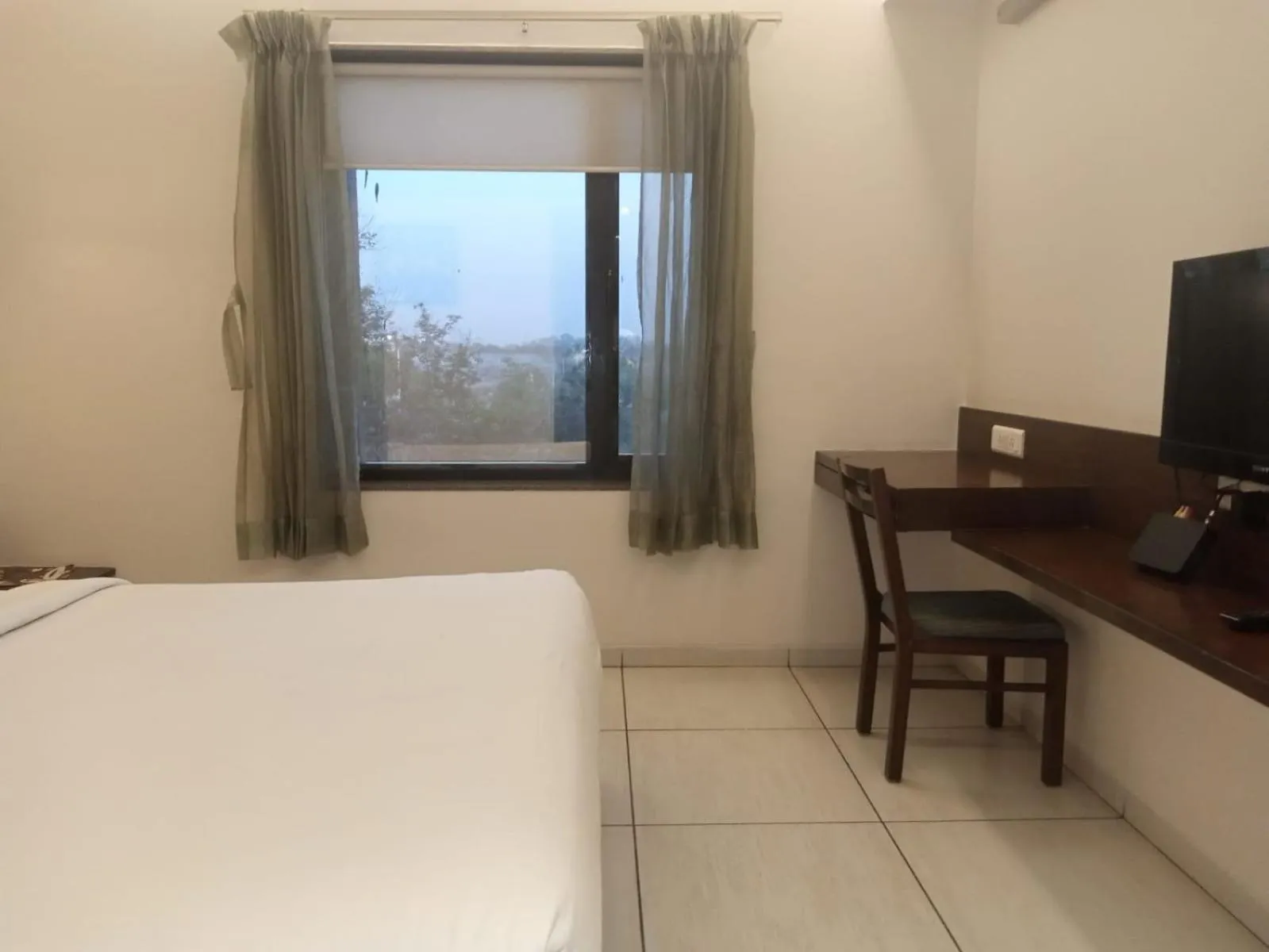 Photo of the whole room, Bed in Hotel Kanan