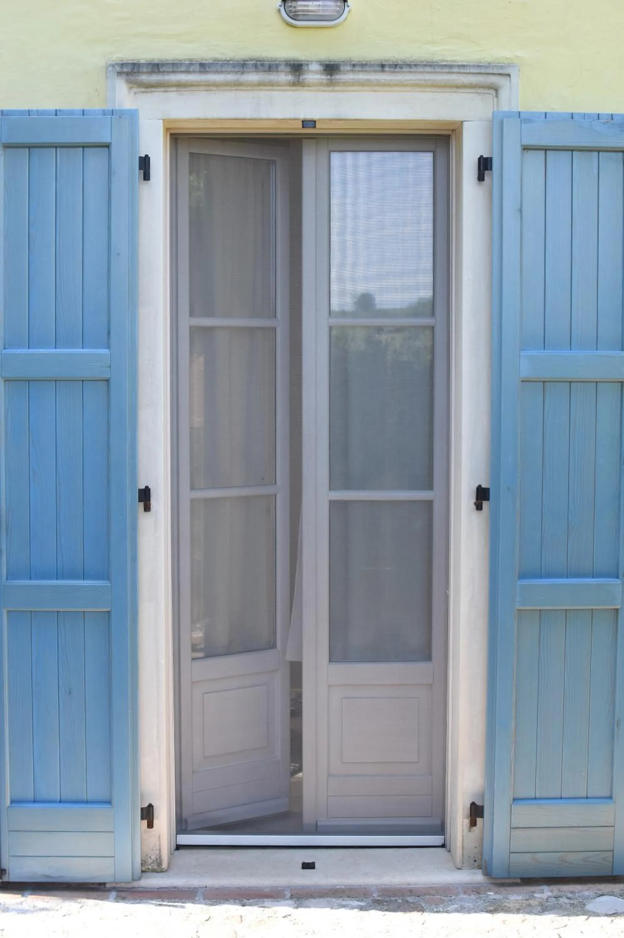 Facade/entrance in La Piana