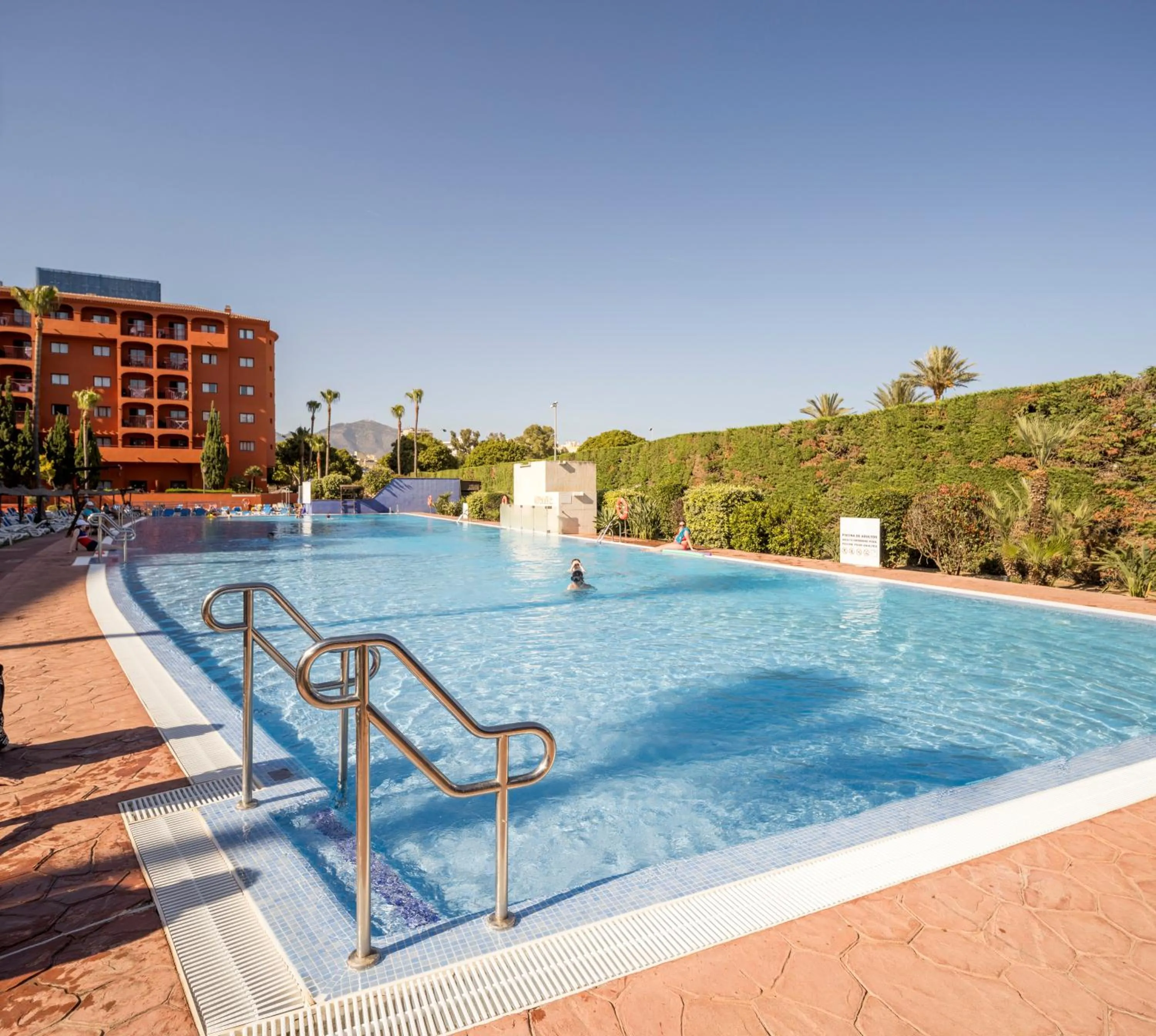 Swimming pool in ILUNION Miramar