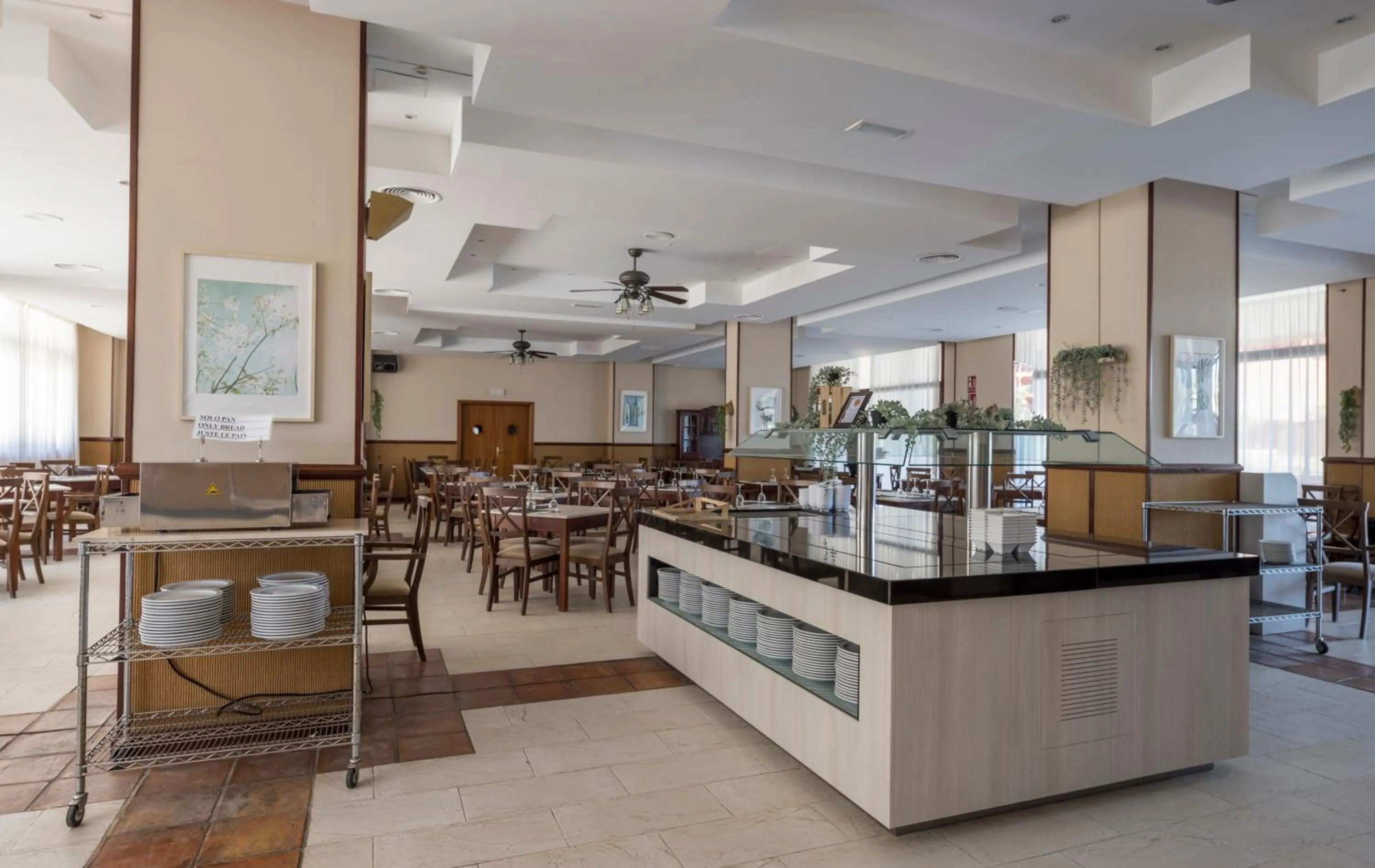 Restaurant/places to eat in ILUNION Miramar