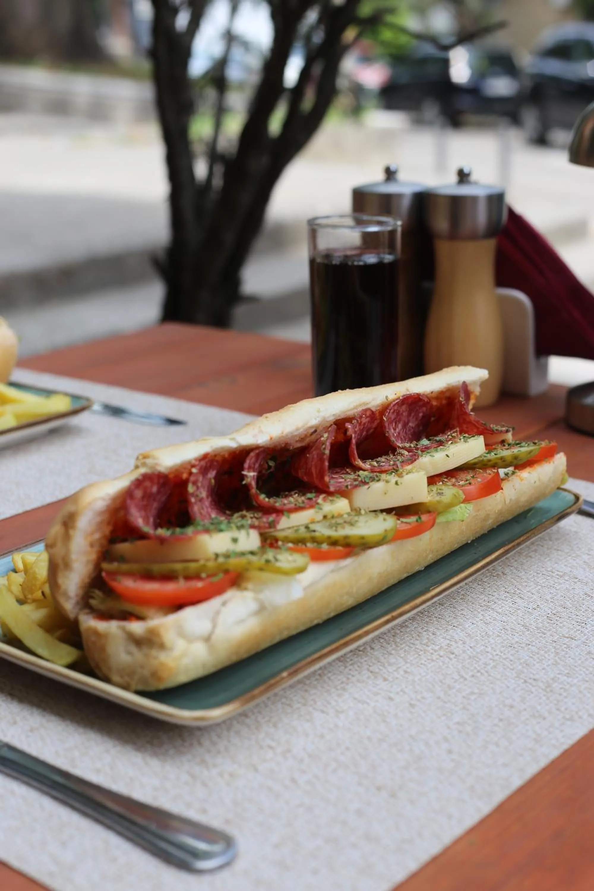 Restaurant/places to eat in Central Hotel & Restaurant