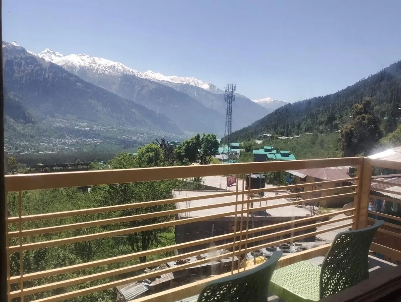King Room with Mountain View in Whistling Wood