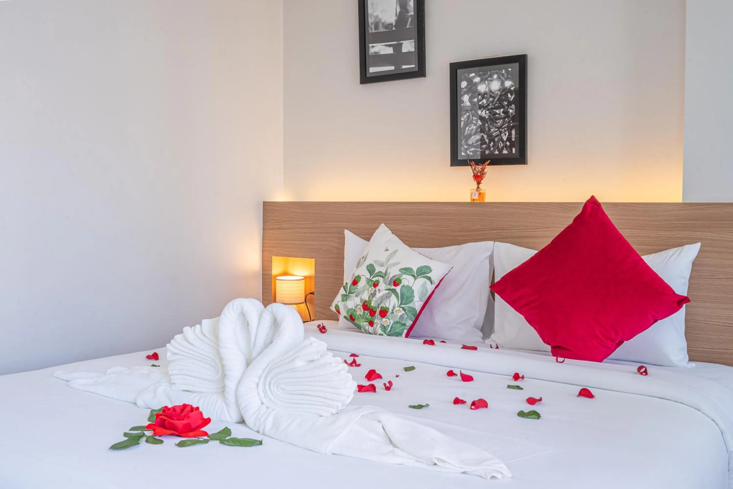 Bedroom, Bed in Seaside Patong House - Newly Open