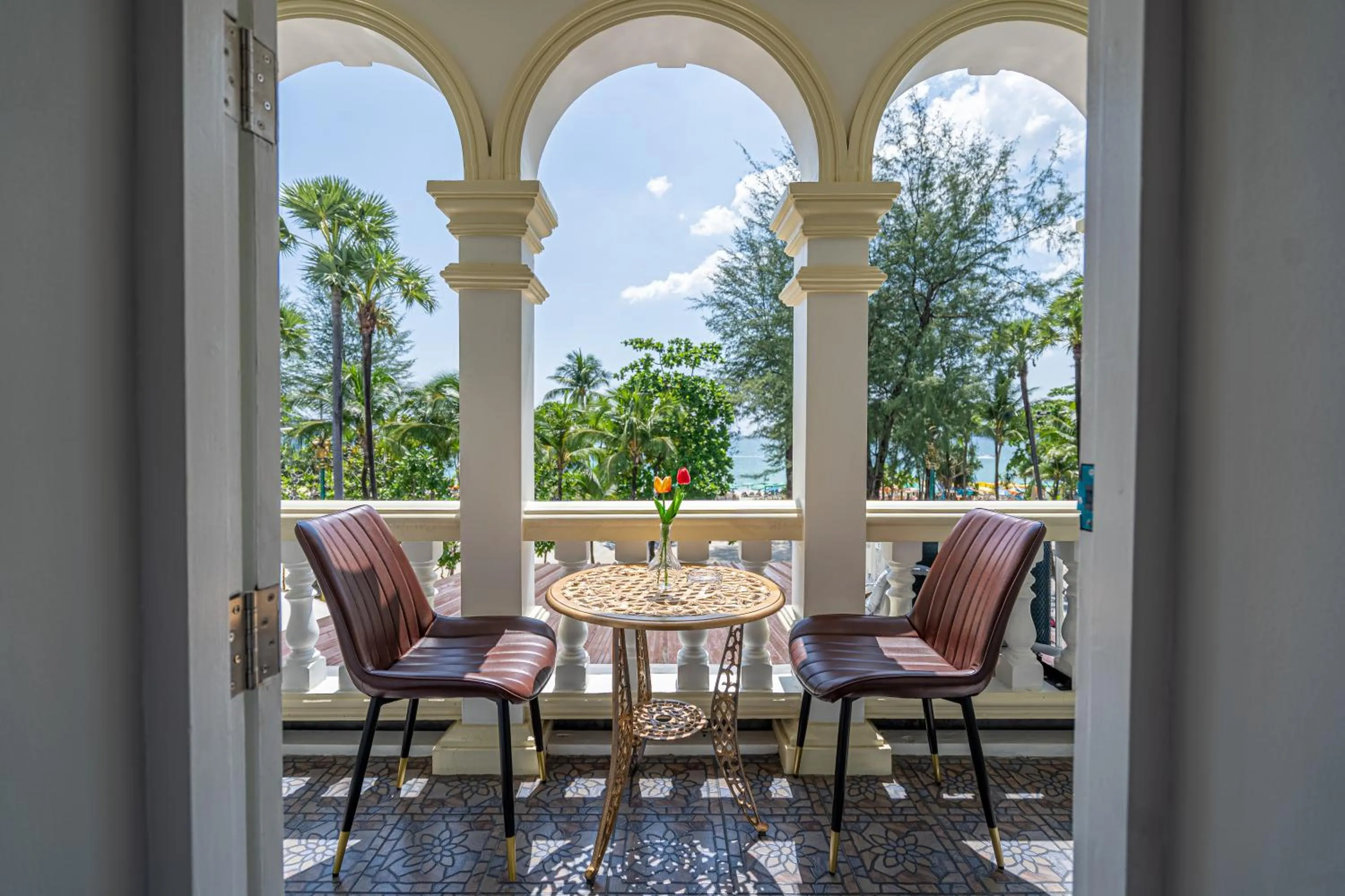 Day in Seaside Patong House - Newly Open