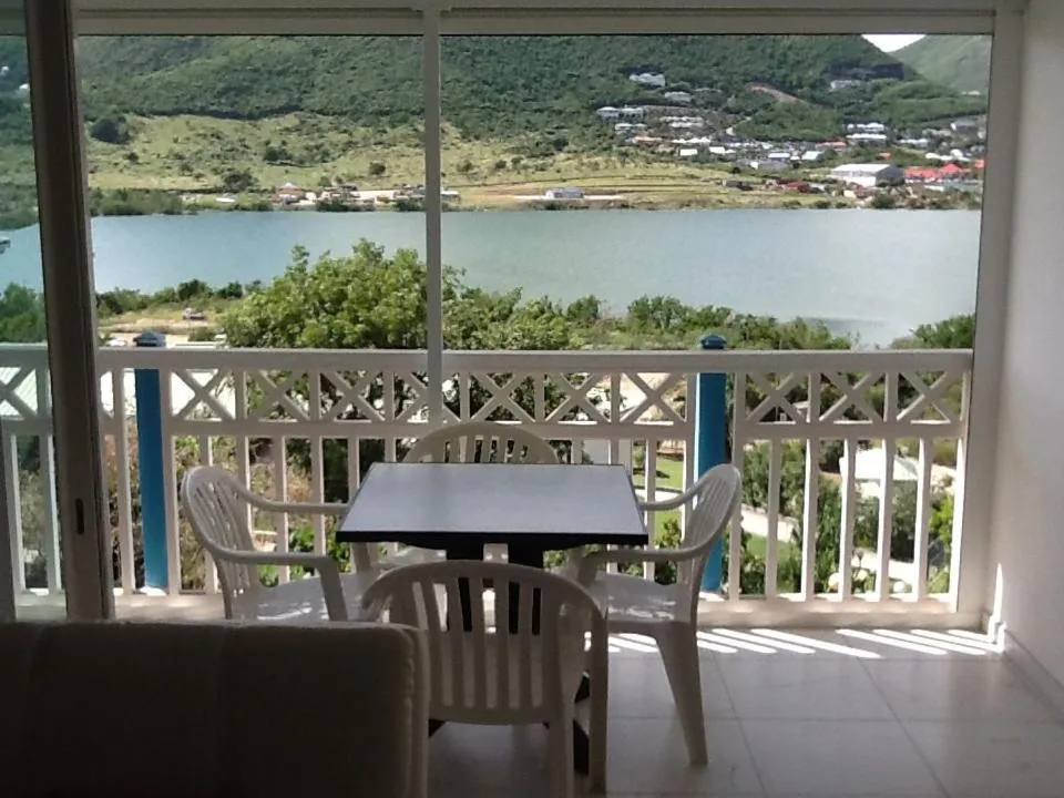 Lake view in Studio 23 Orient Bay