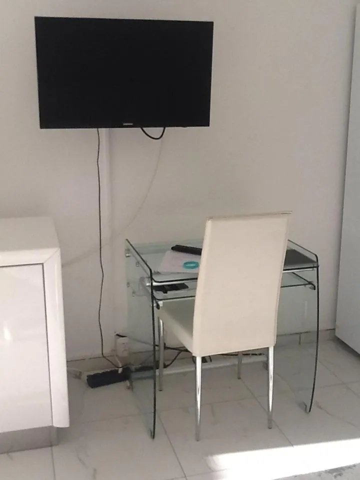 Seating area in Studio 23 Orient Bay