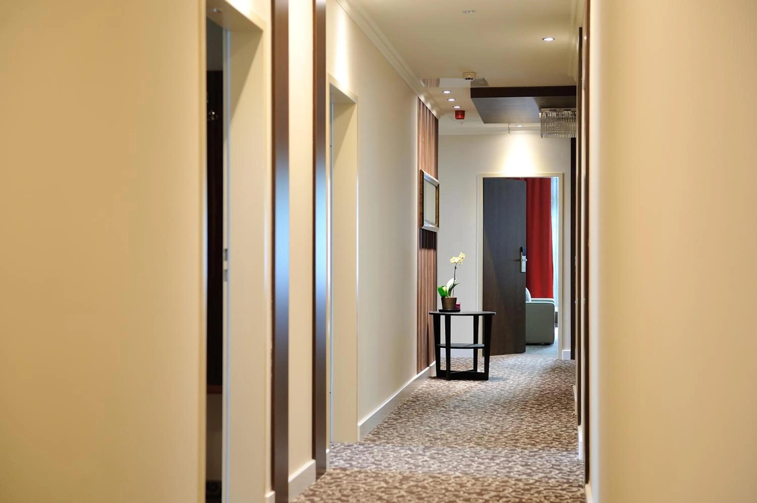 Decorative detail in Corner Hotel & Kávéház