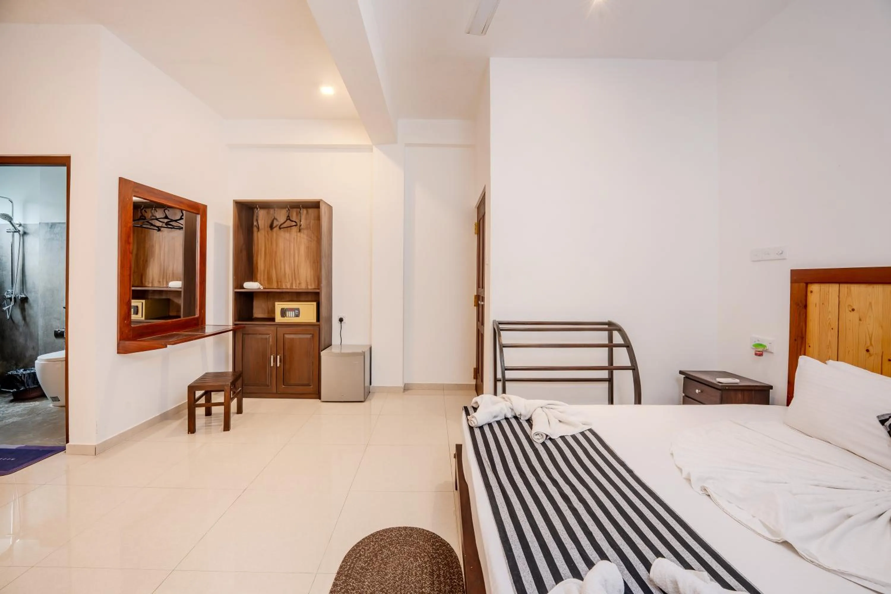 Photo of the whole room, Bed in Villa Red Lobster