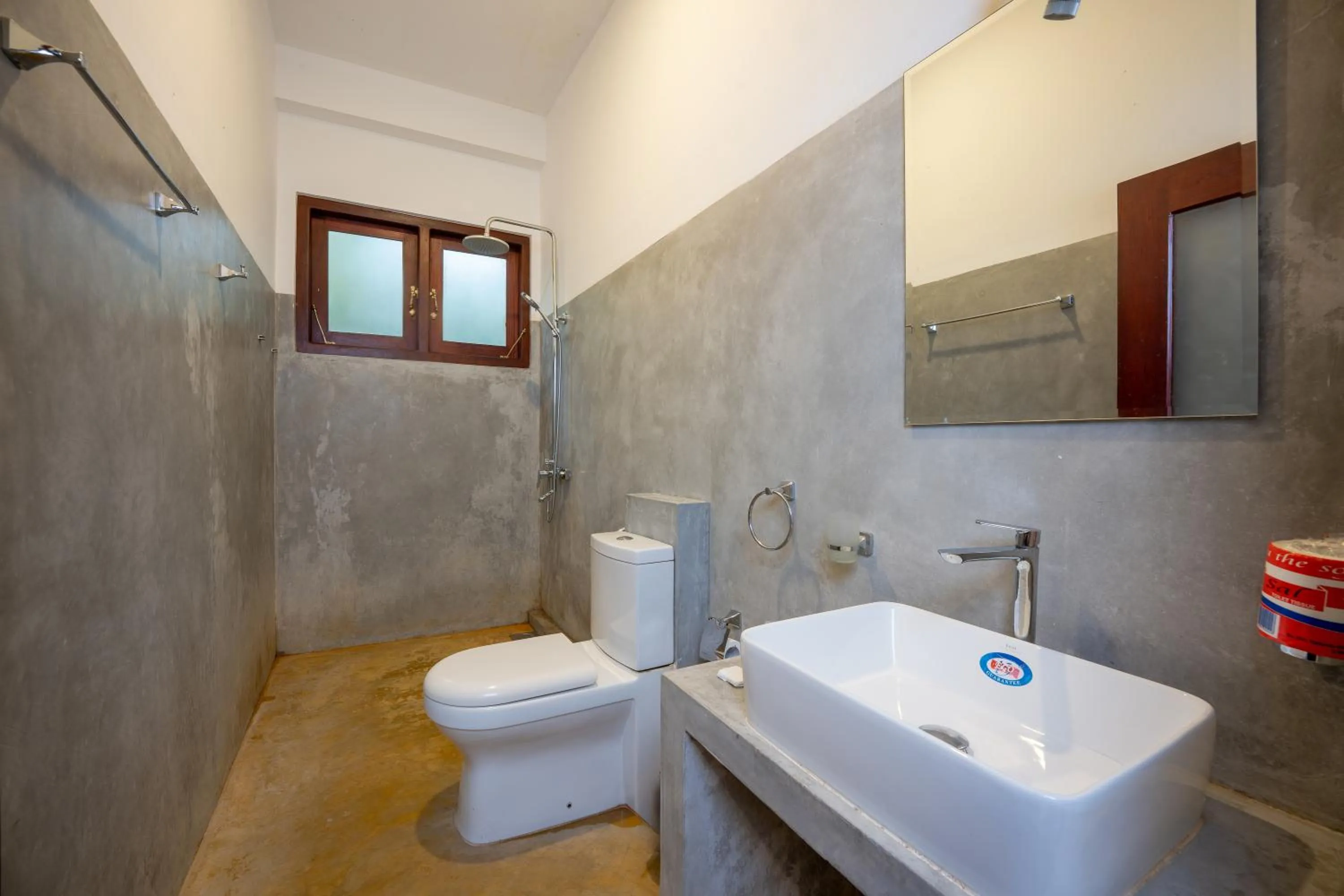 Shower in Villa Red Lobster