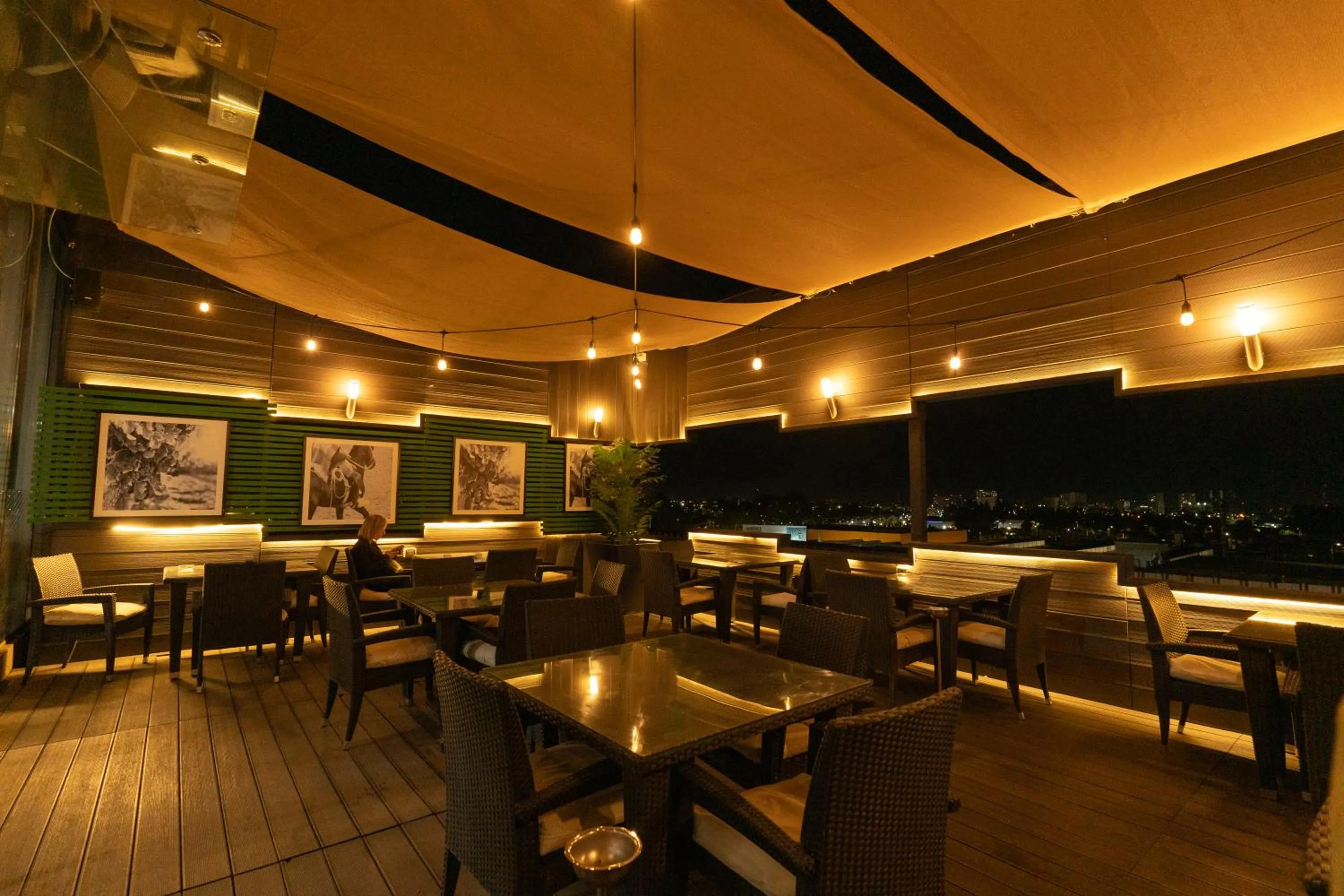 Restaurant/places to eat in Hotel Terrado Rancagua