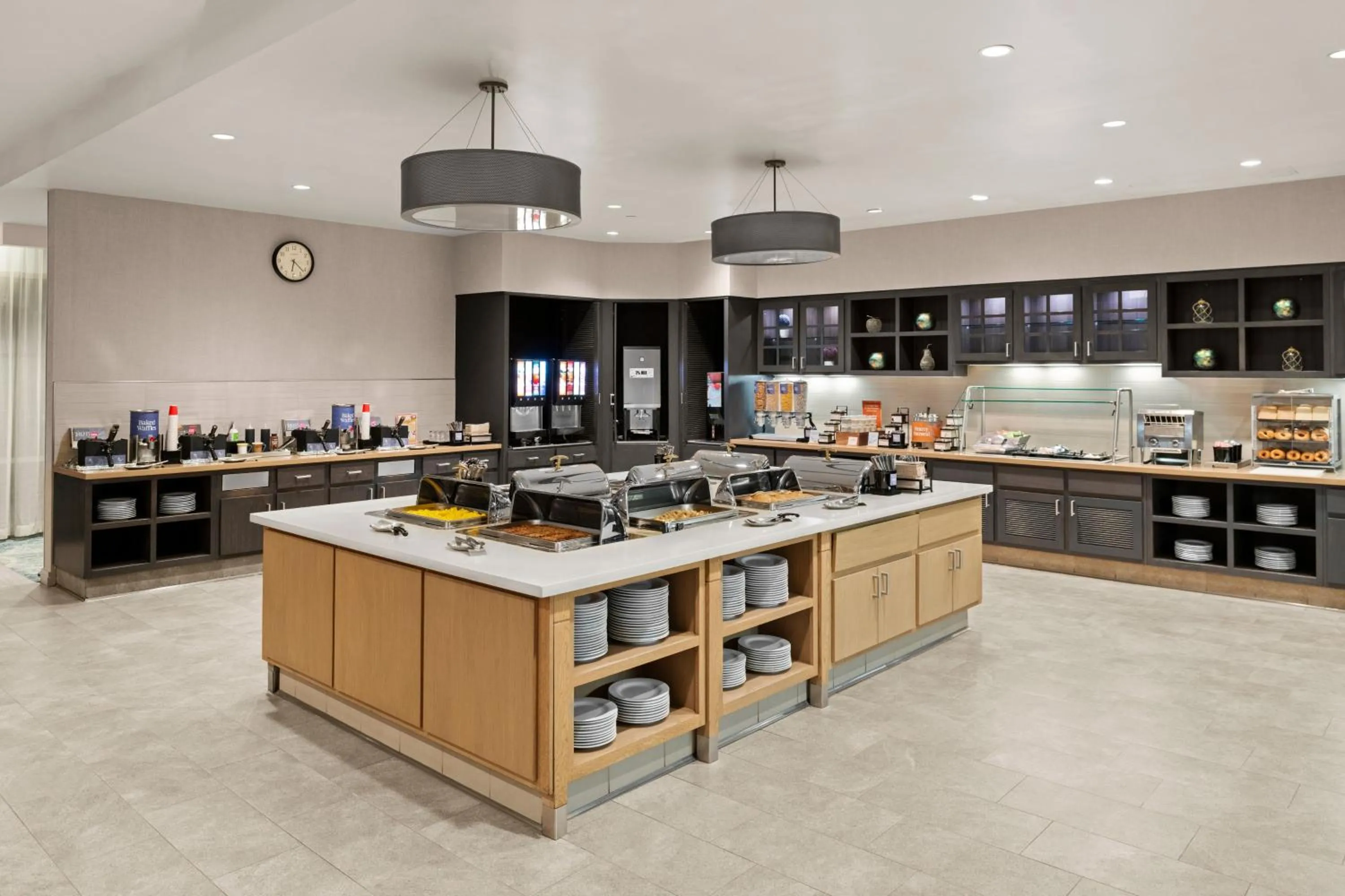 Dining area in Homewood Suites by Hilton Anaheim Conv Ctr/Disneyland Main