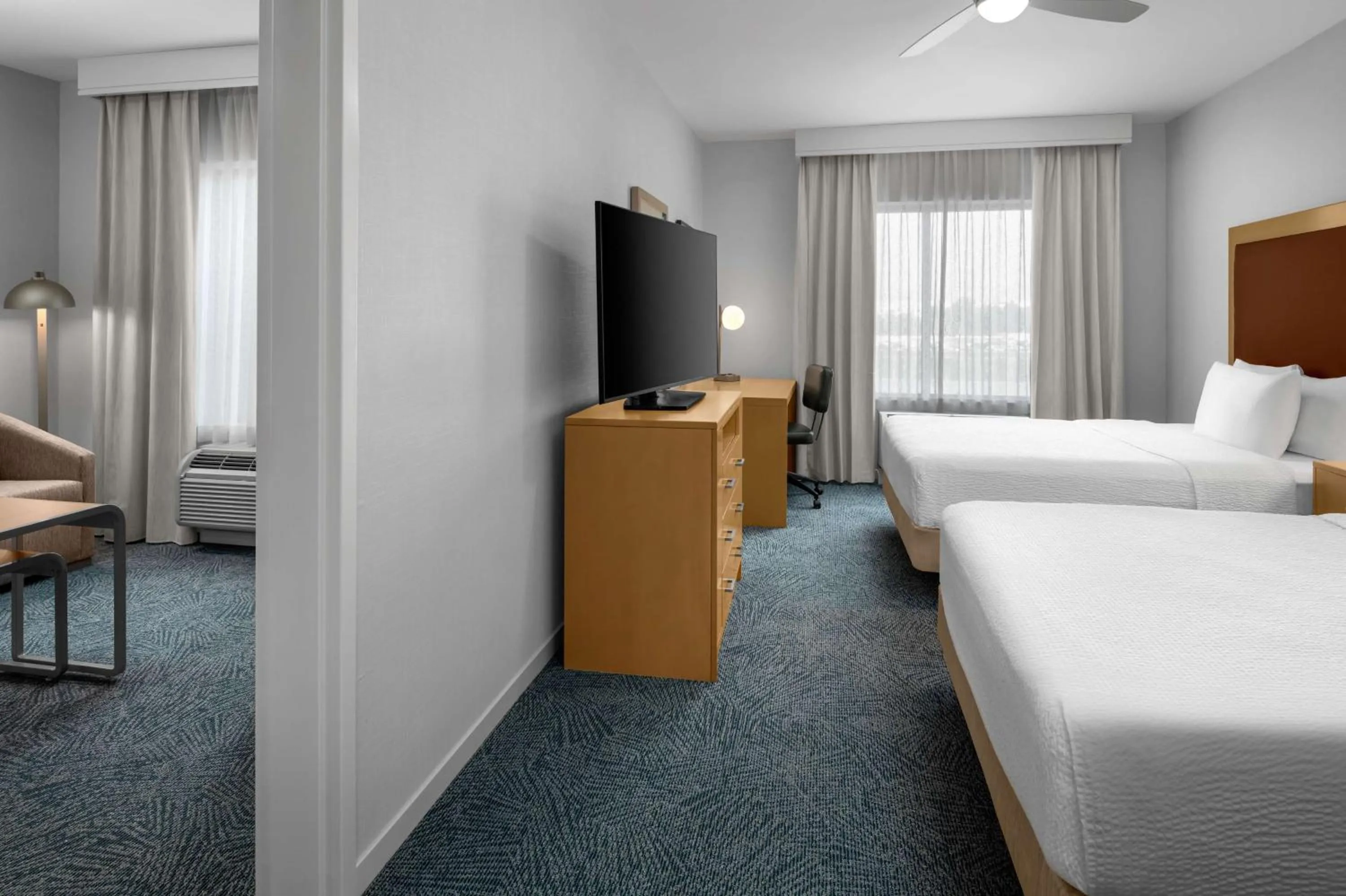 Bed in Homewood Suites by Hilton Anaheim Conv Ctr/Disneyland Main