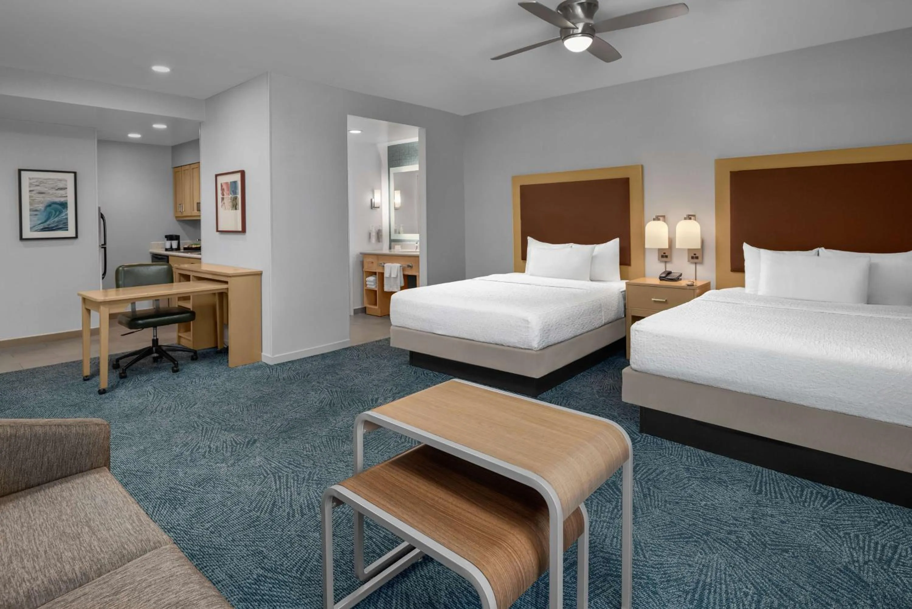 Bed in Homewood Suites by Hilton Anaheim Conv Ctr/Disneyland Main