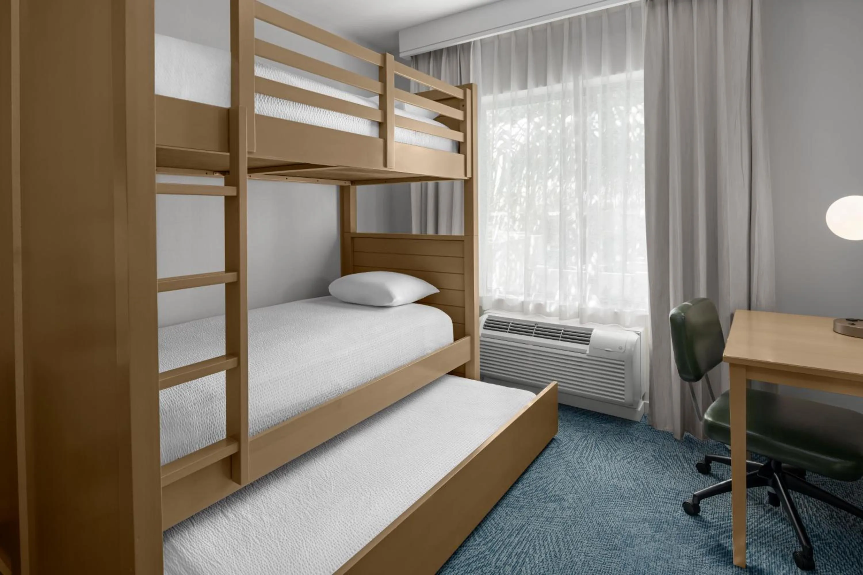 Bed in Homewood Suites by Hilton Anaheim Conv Ctr/Disneyland Main