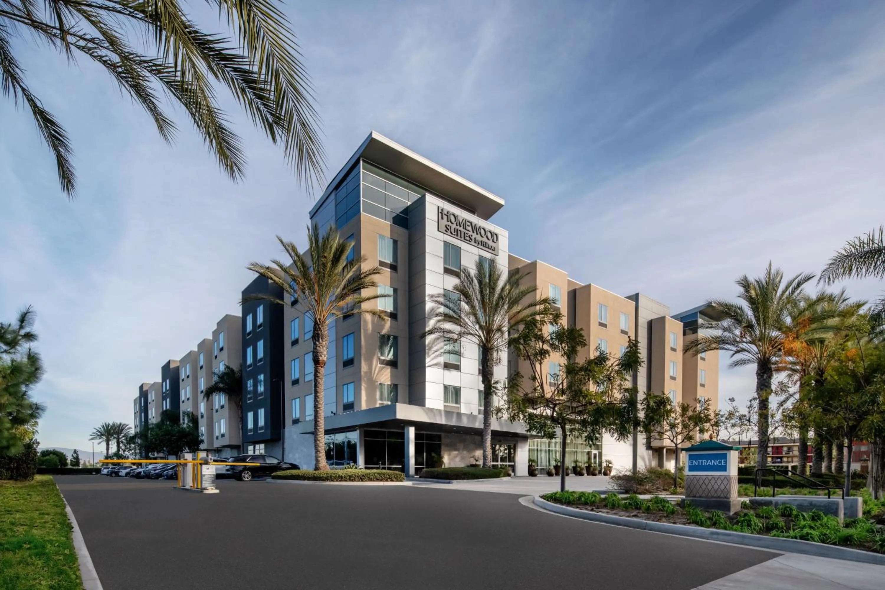 Property building in Homewood Suites by Hilton Anaheim Conv Ctr/Disneyland Main