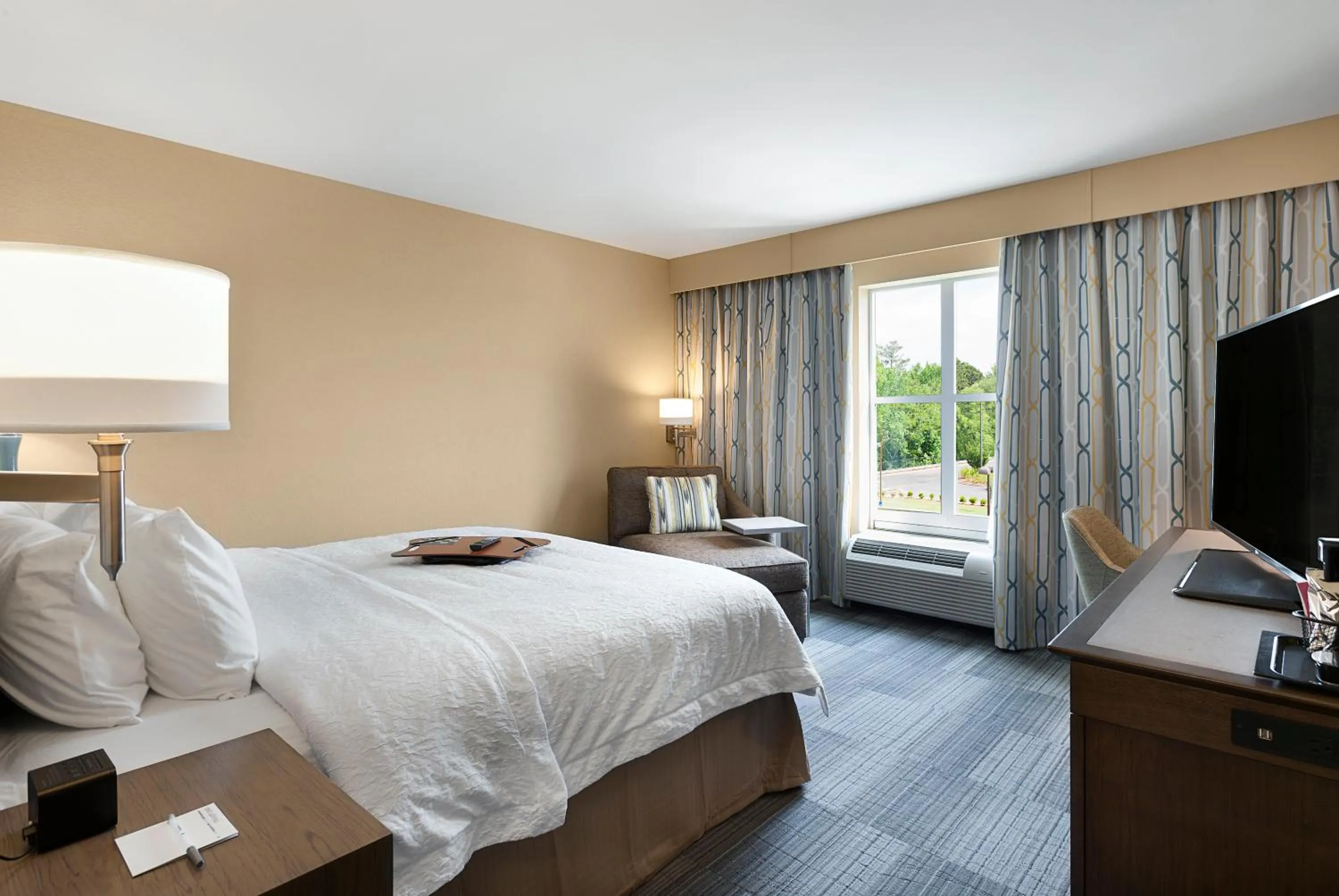 Bed in Hampton Inn and Suites Fort Mill, SC