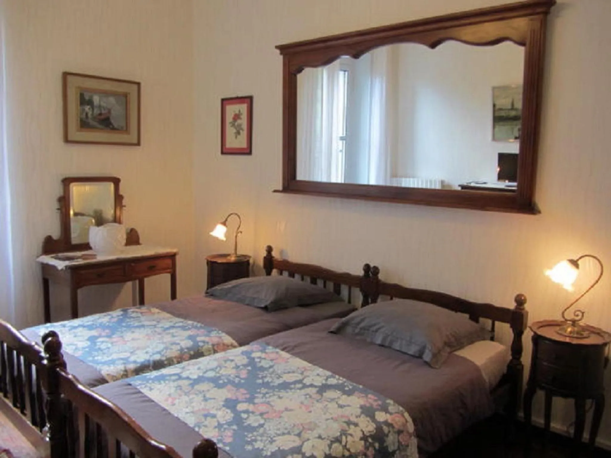 Bed in Aude Cité-City