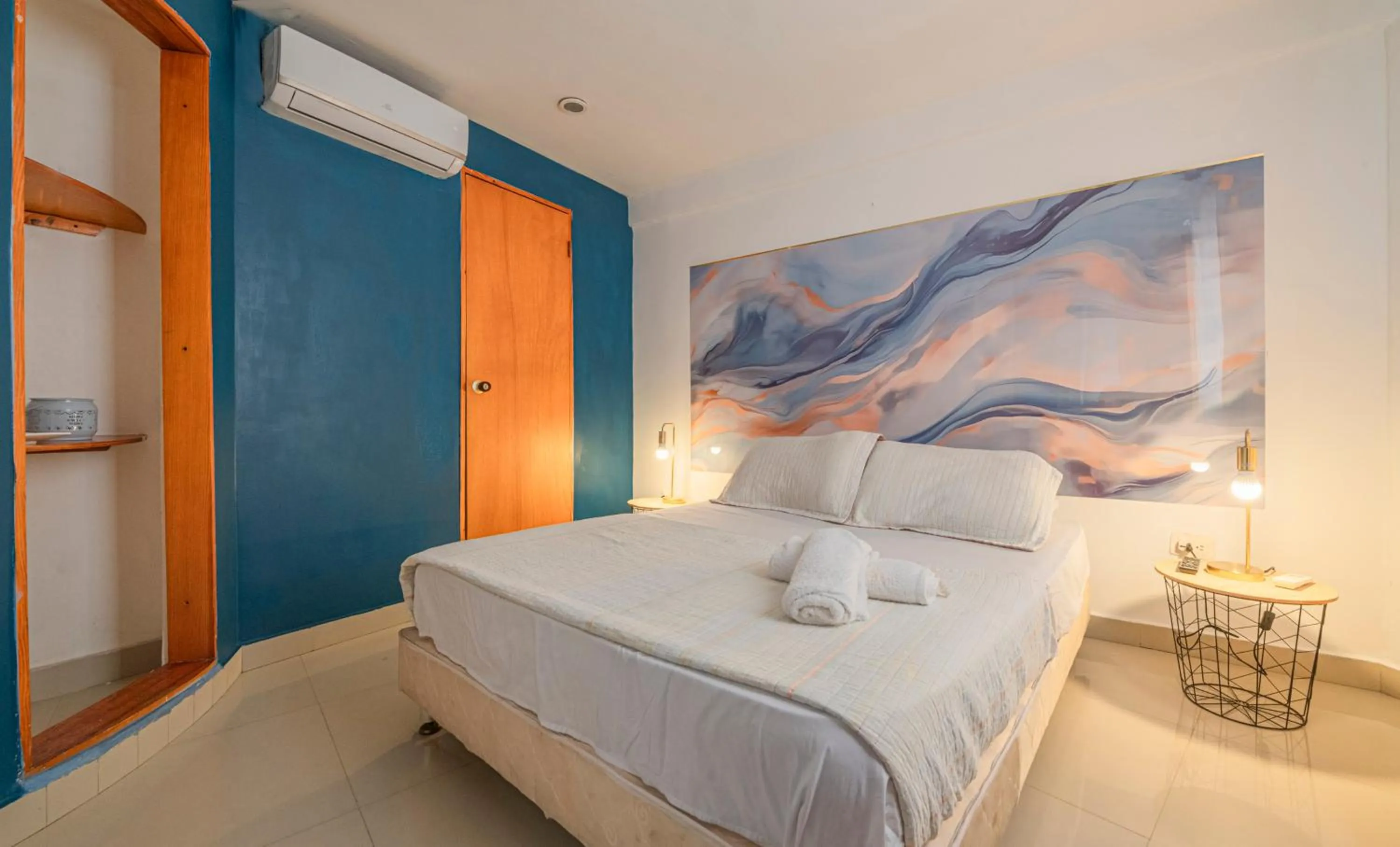 Bed in Sweet Caribbean Airport Hotel