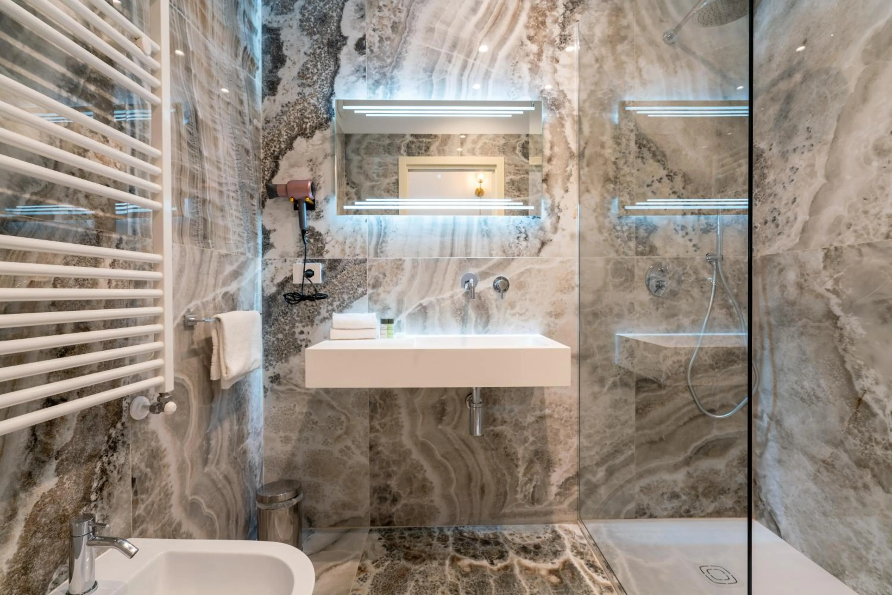 Shower in Hotel Ginori Al Duomo - dBe Hotels