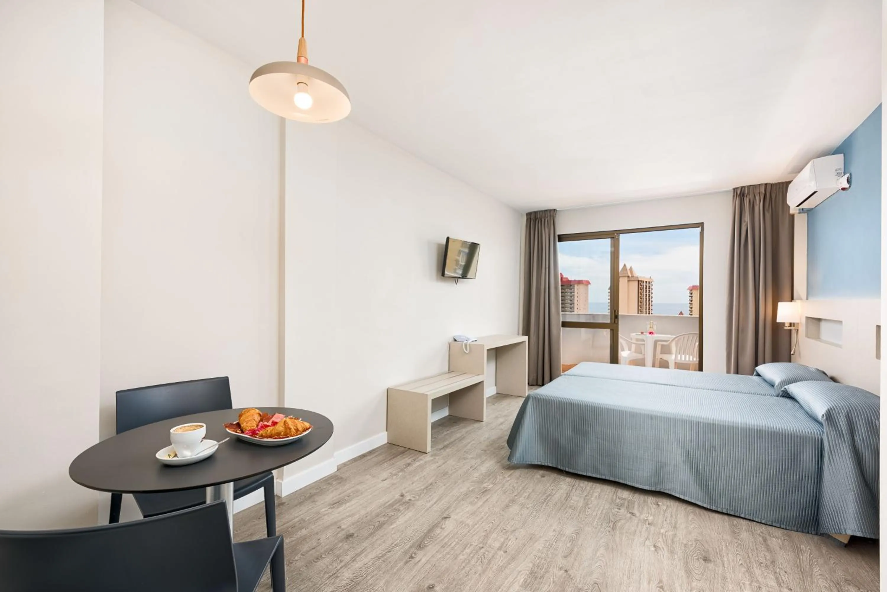 Photo of the whole room, Bed in Veramar Aparthotel