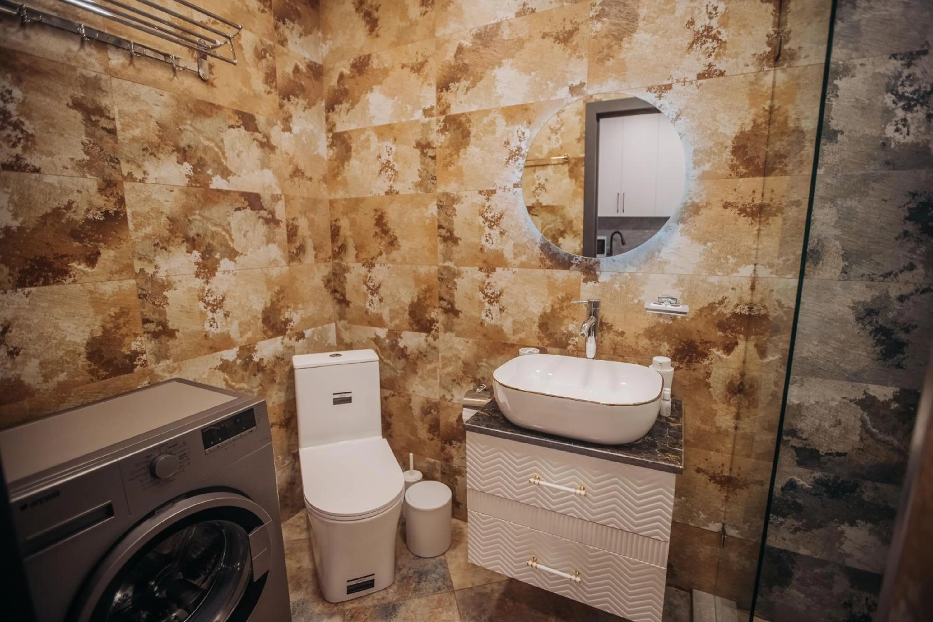 Toilet in Sabah Bayil Residence Family Apart