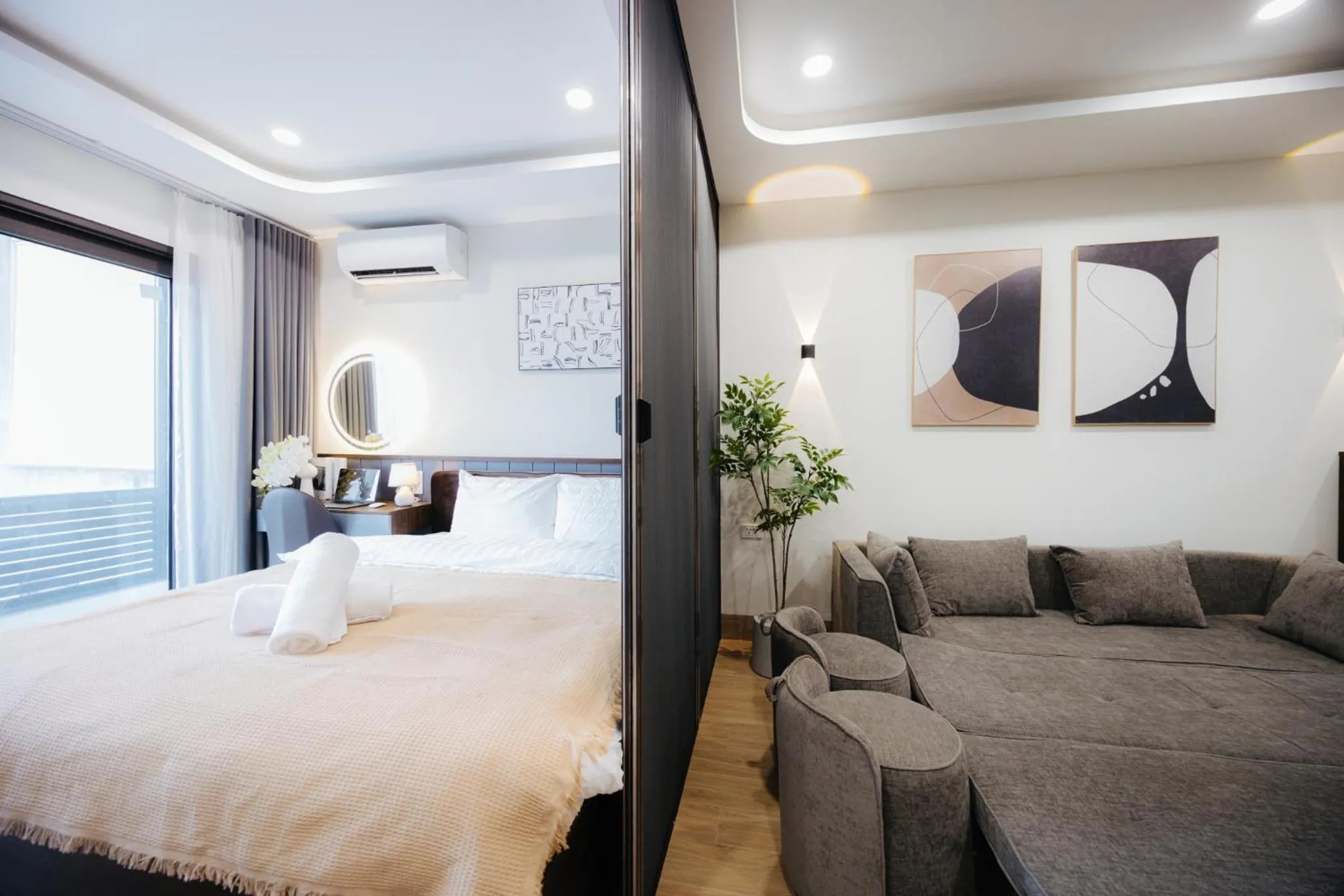 Deluxe One-Bedroom Apartment in Wisteria Apartment Hanoi