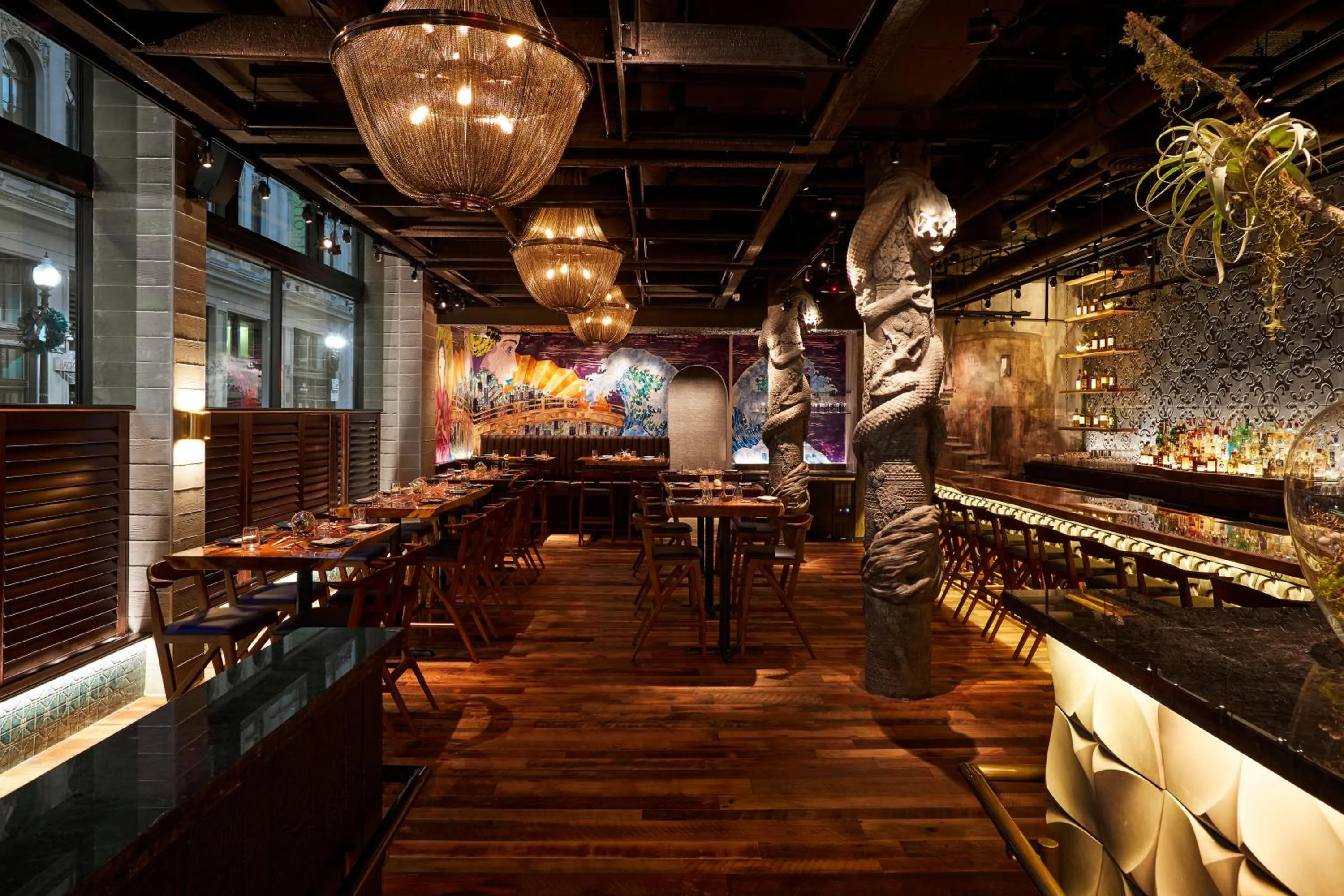 Restaurant/places to eat in The Godfrey Hotel Boston