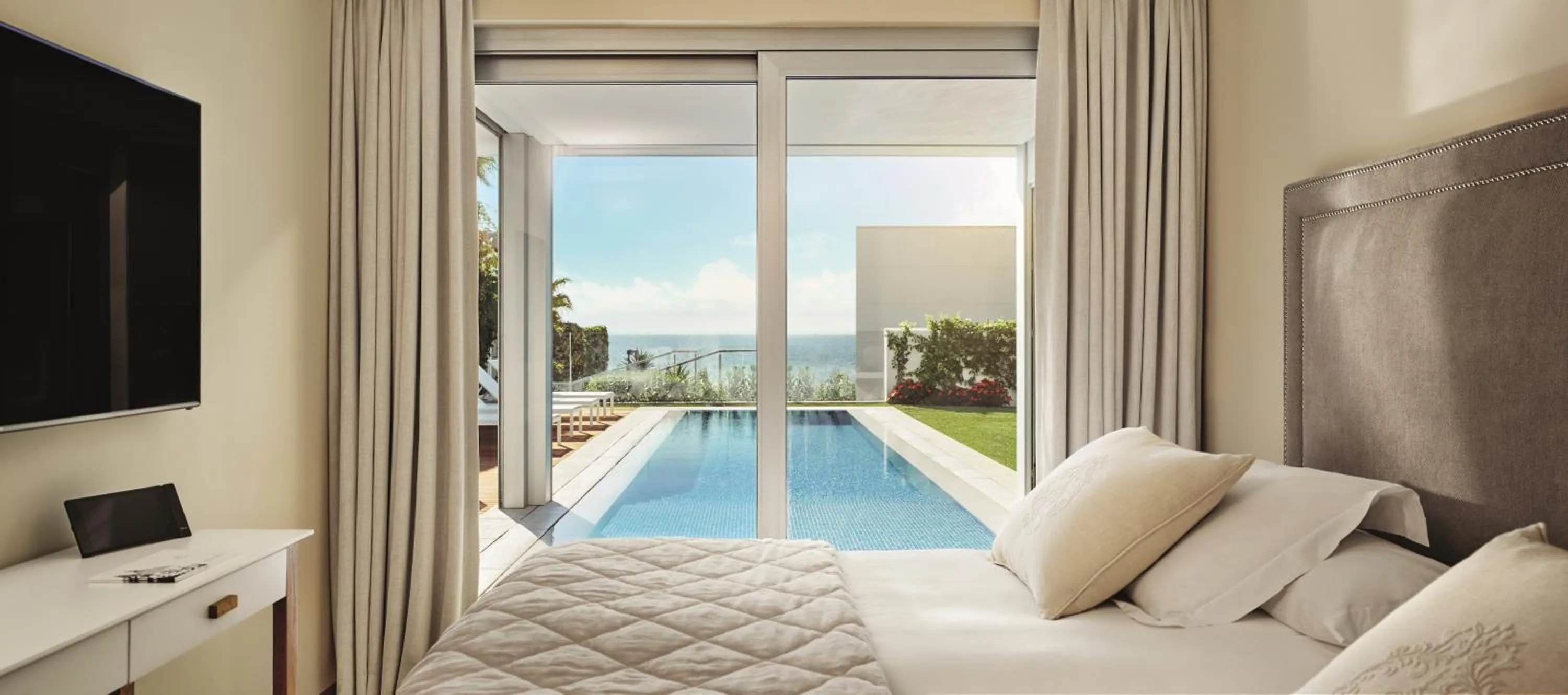 Bedroom in Puente Romano Marbella
