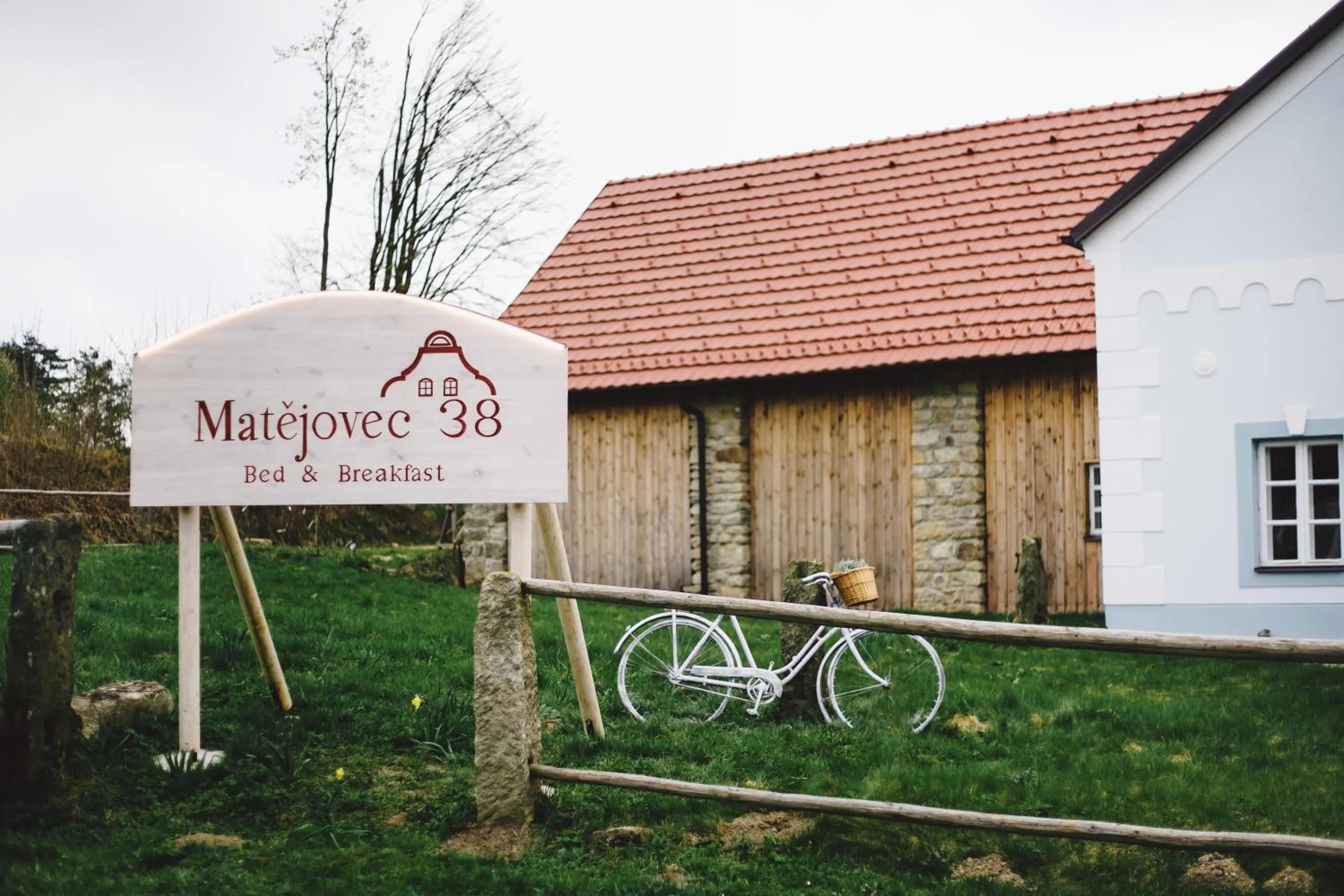 Property building in Matějovec38