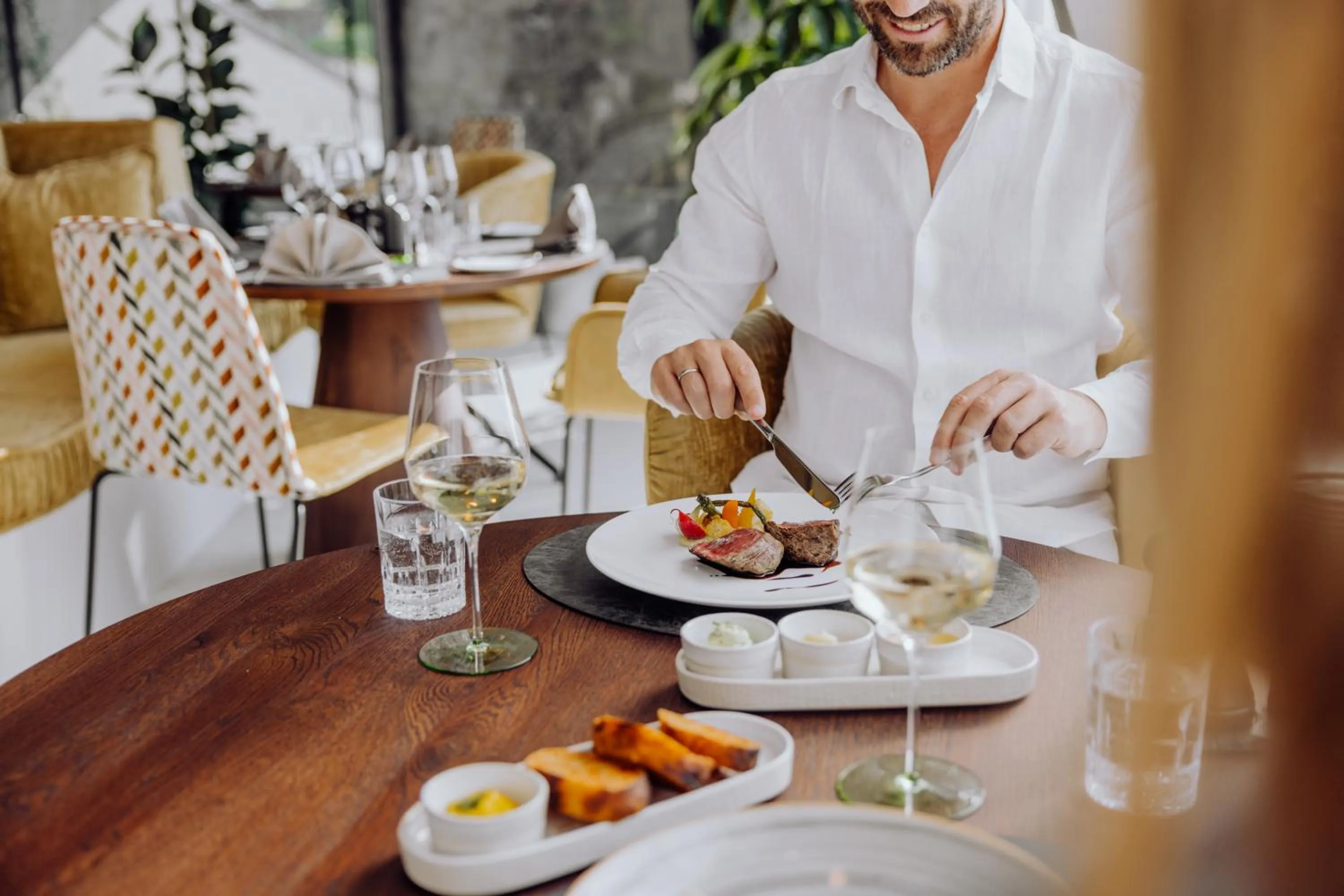 Restaurant/places to eat in Naturresort PURADIES