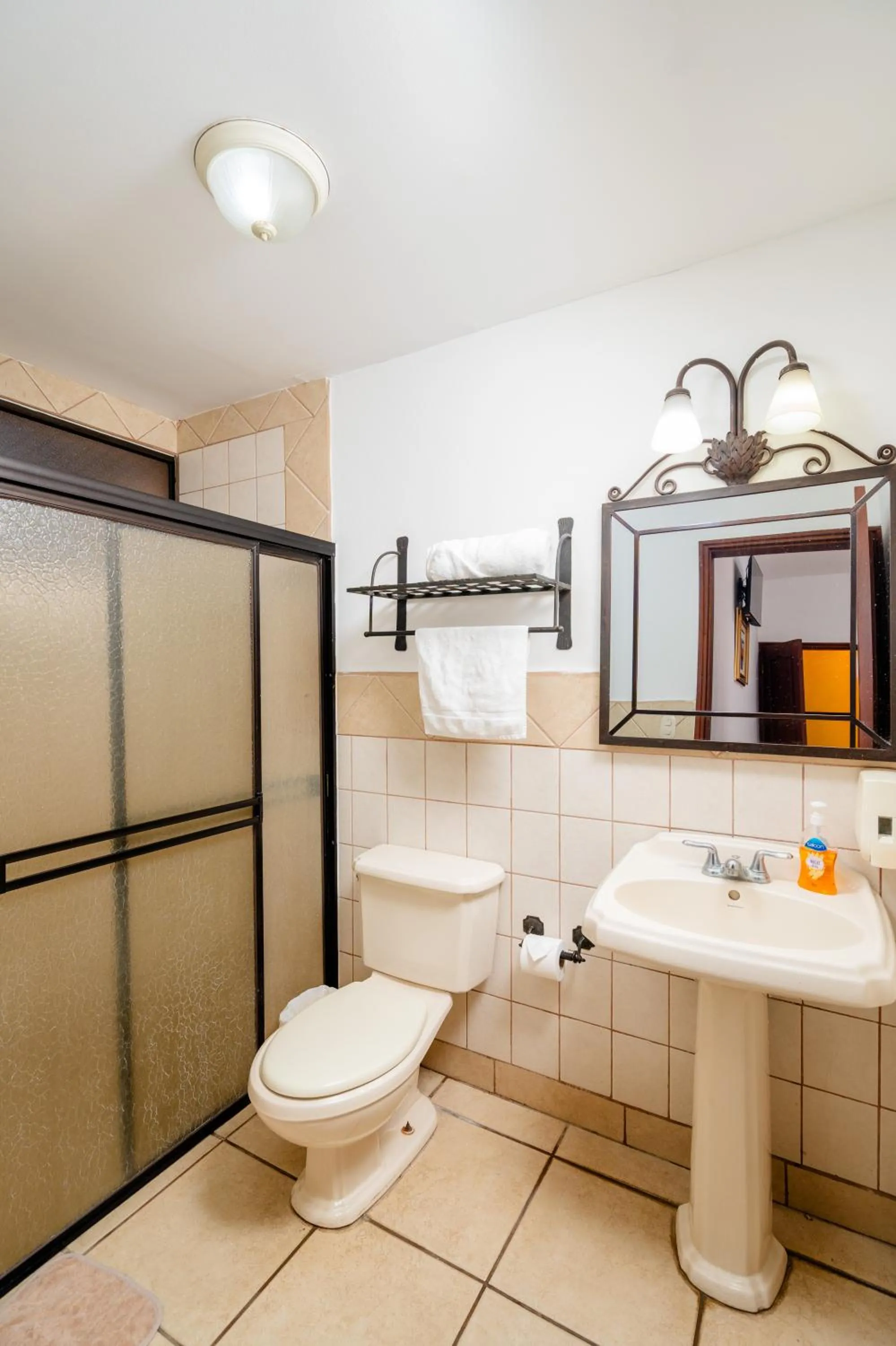 Villa Fontana Nesthost Stays