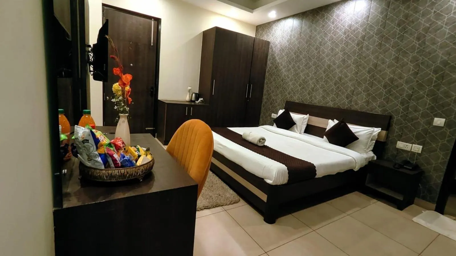 Akshay corporate hotel