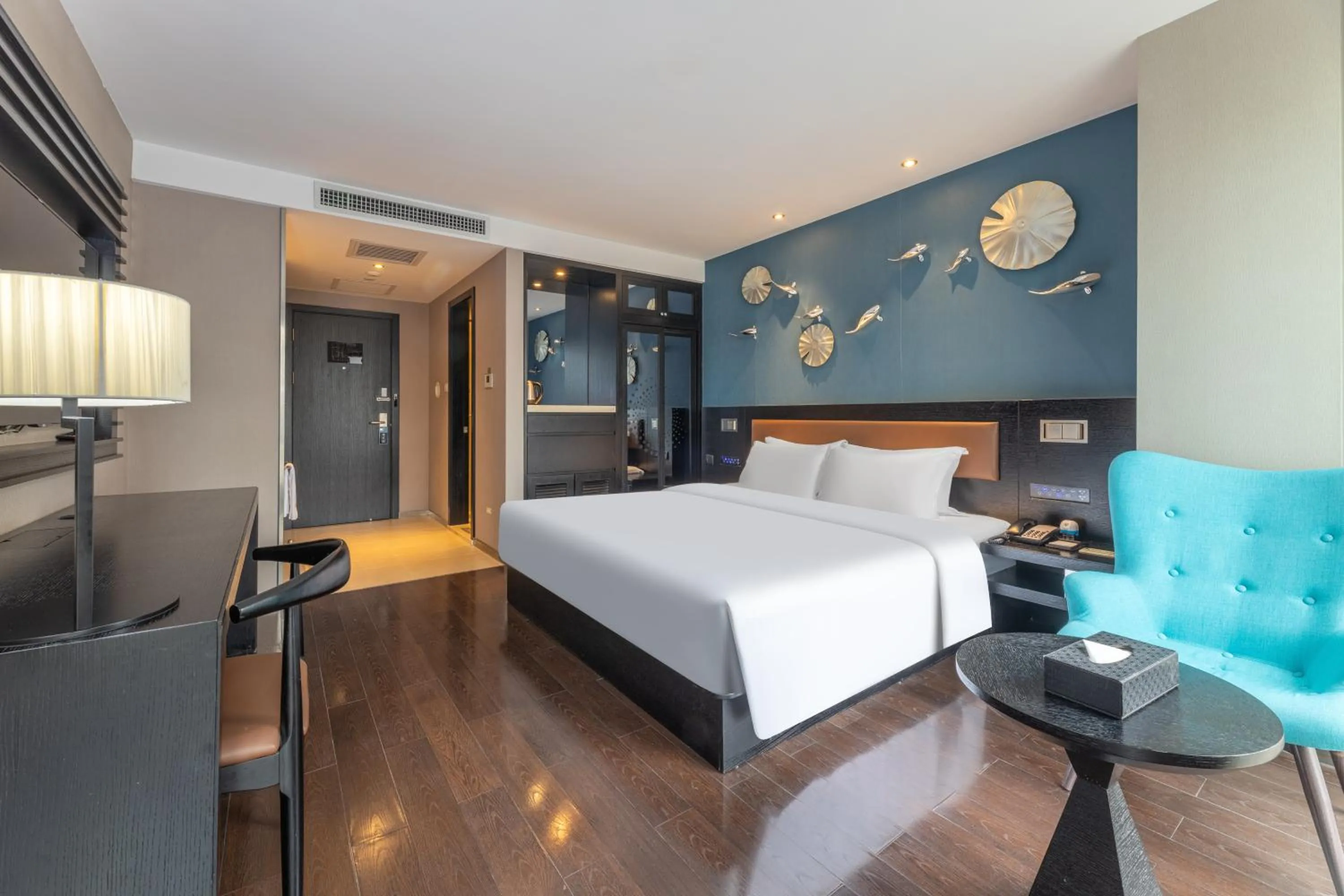 Bed in Guangzhou Baiyun Airport Orange Crystal Hotel