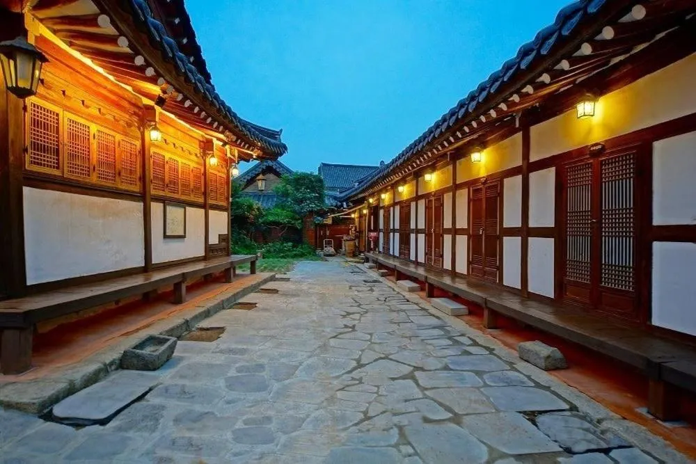 Jeonju Hanok Maeul Dongrakwon Hanok Hotel
