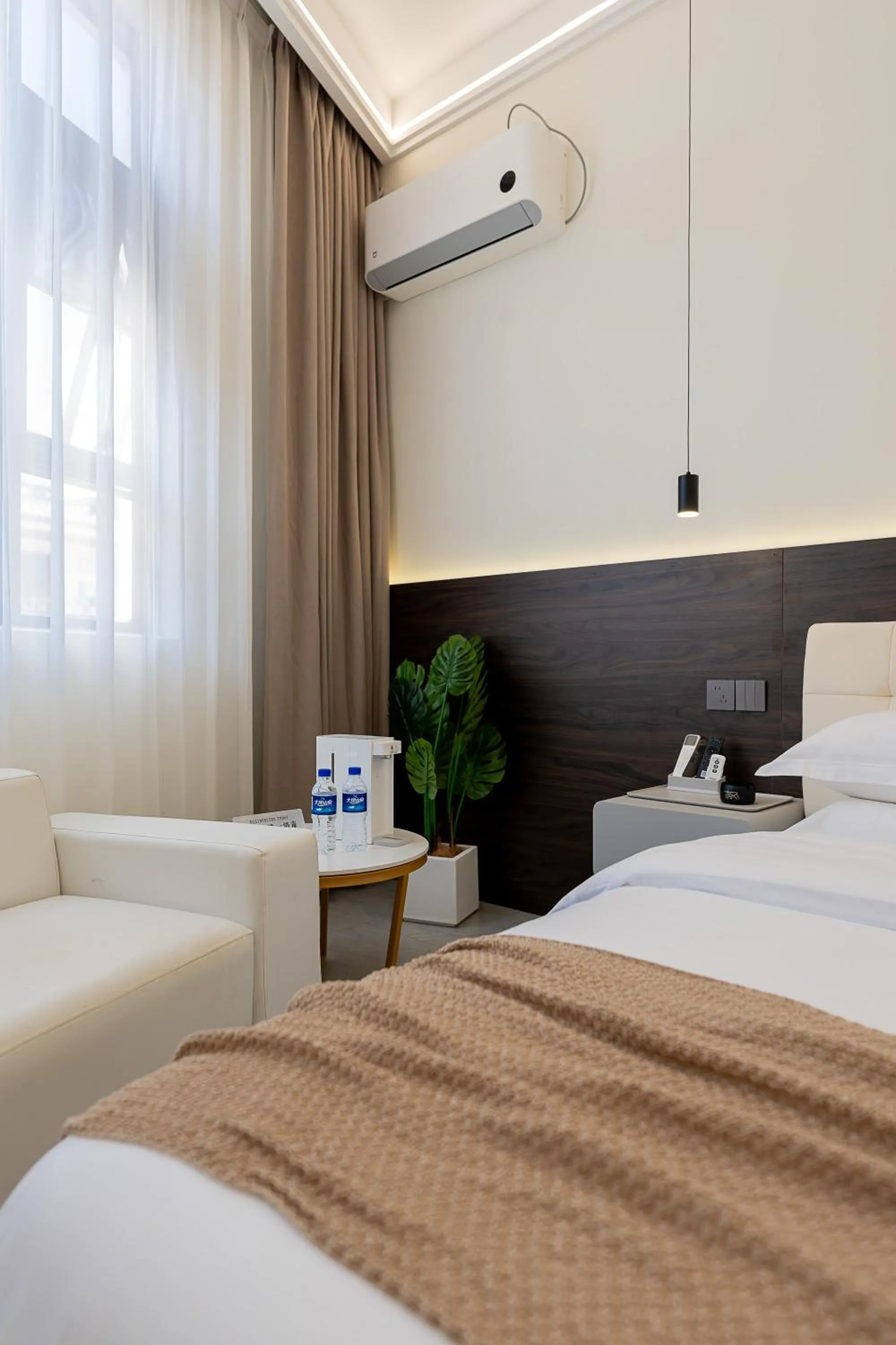 Bed in Wuyi Whispering Maple