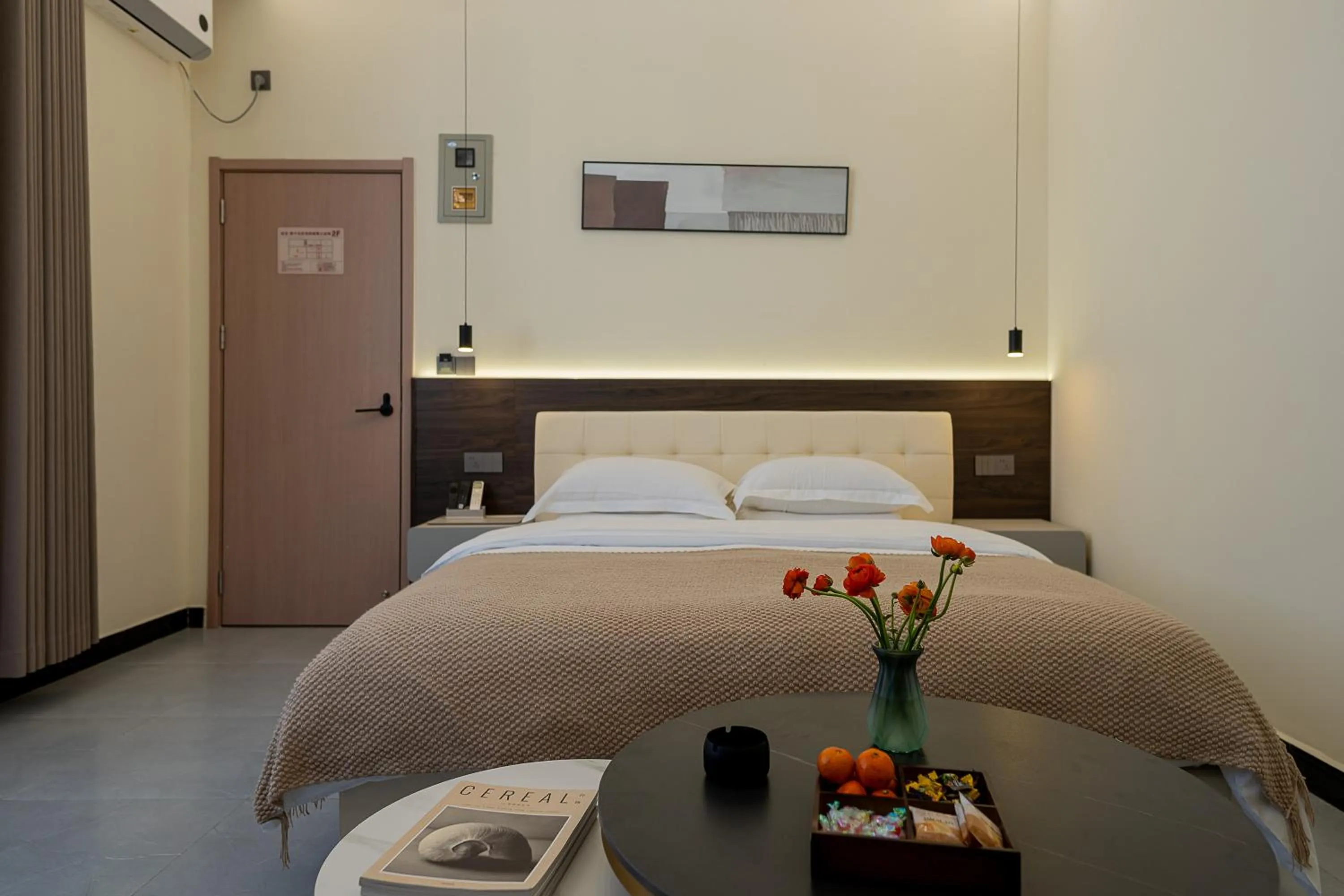 Bed in Wuyi Whispering Maple