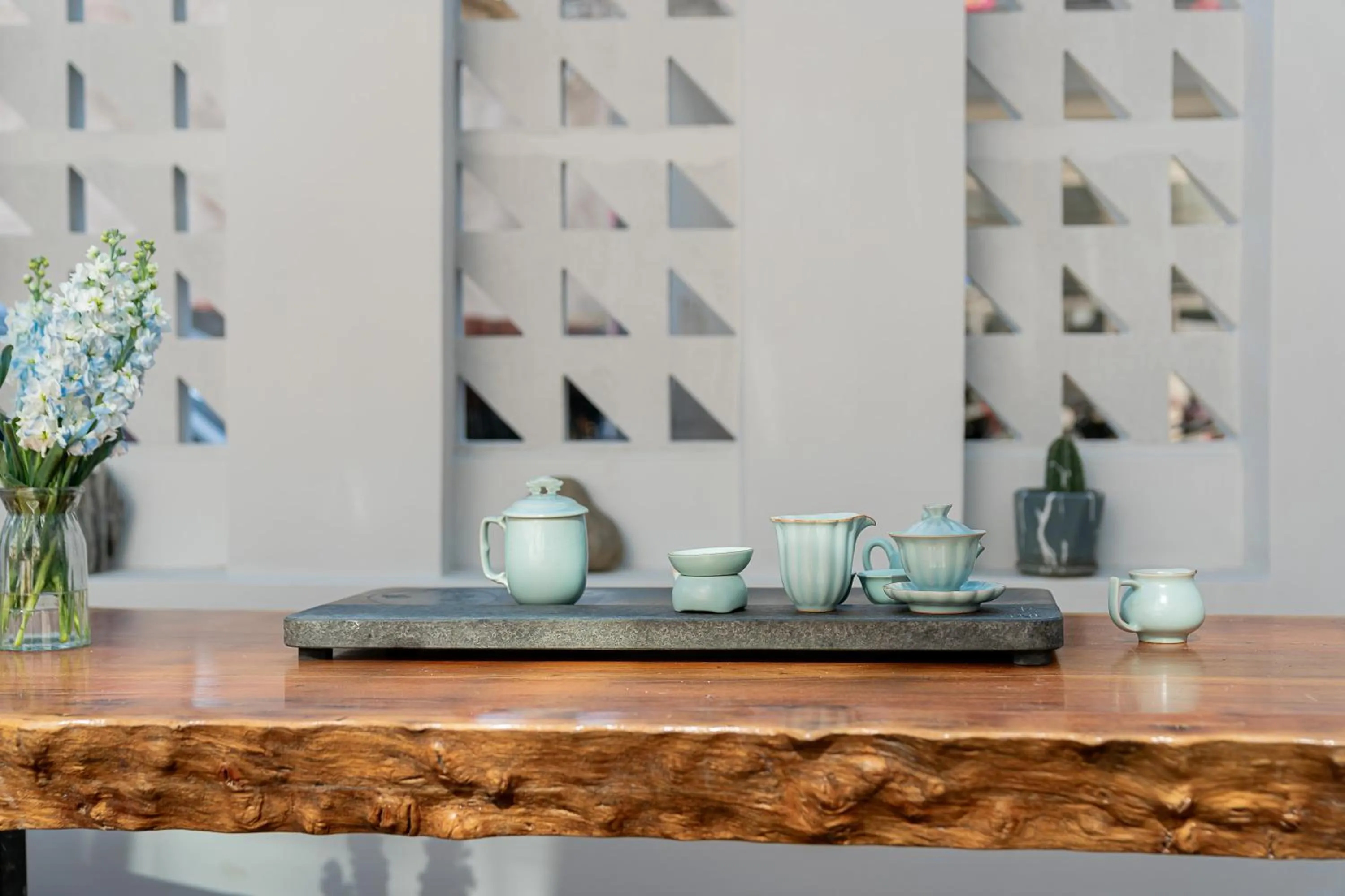 Food and drinks in Wuyi Whispering Maple