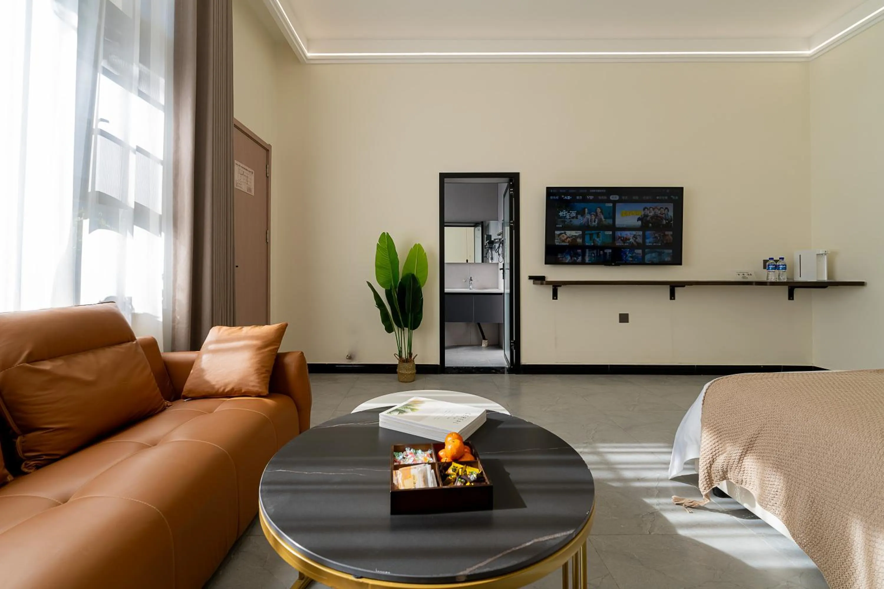 TV and multimedia in Wuyi Whispering Maple