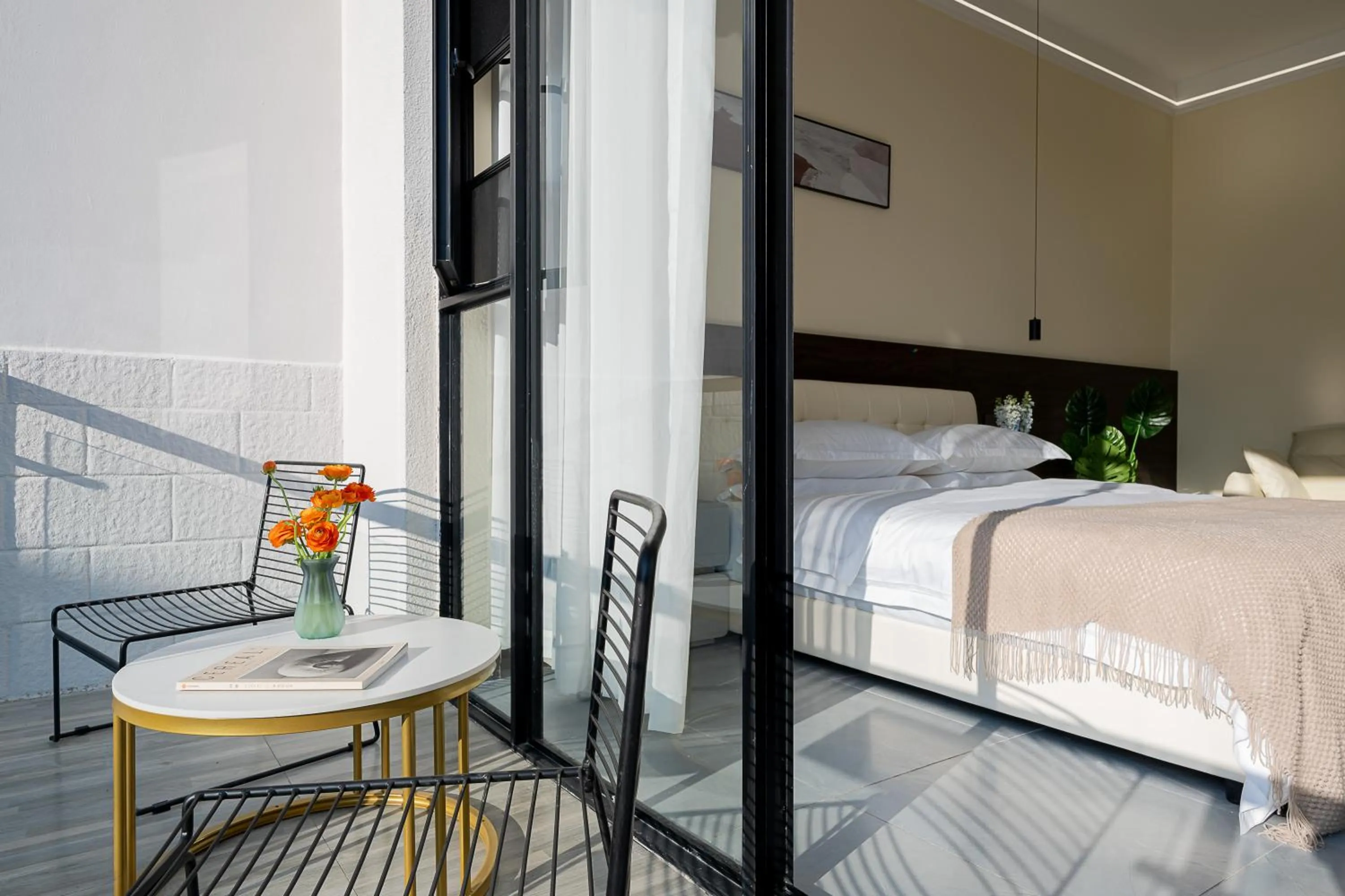 Bed in Wuyi Whispering Maple