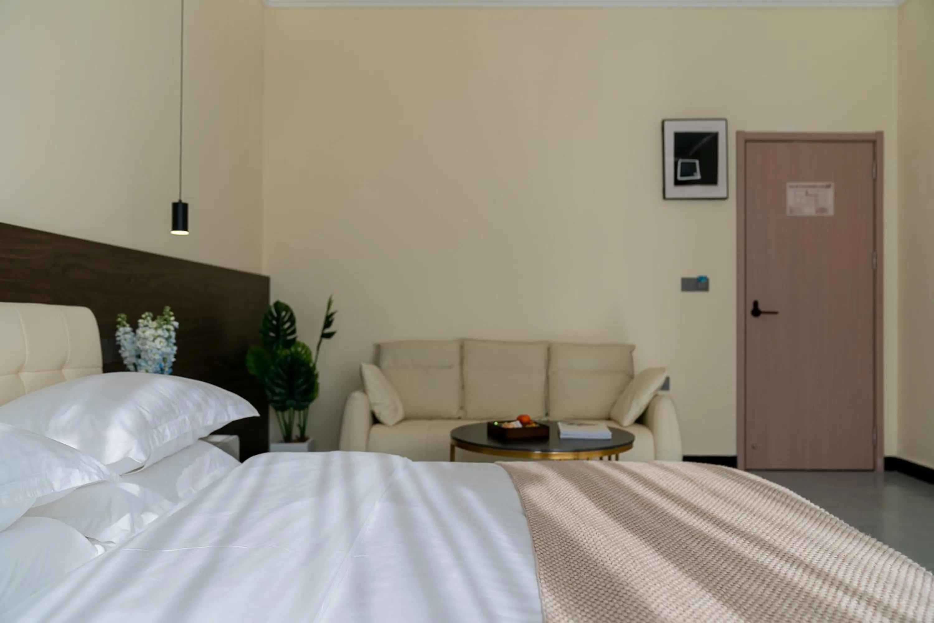 Bed in Wuyi Whispering Maple