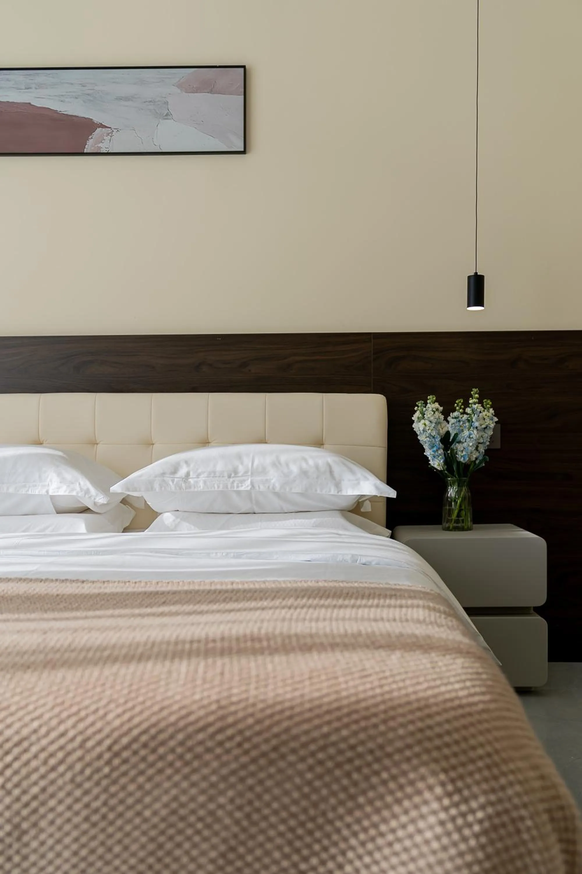 Bed in Wuyi Whispering Maple